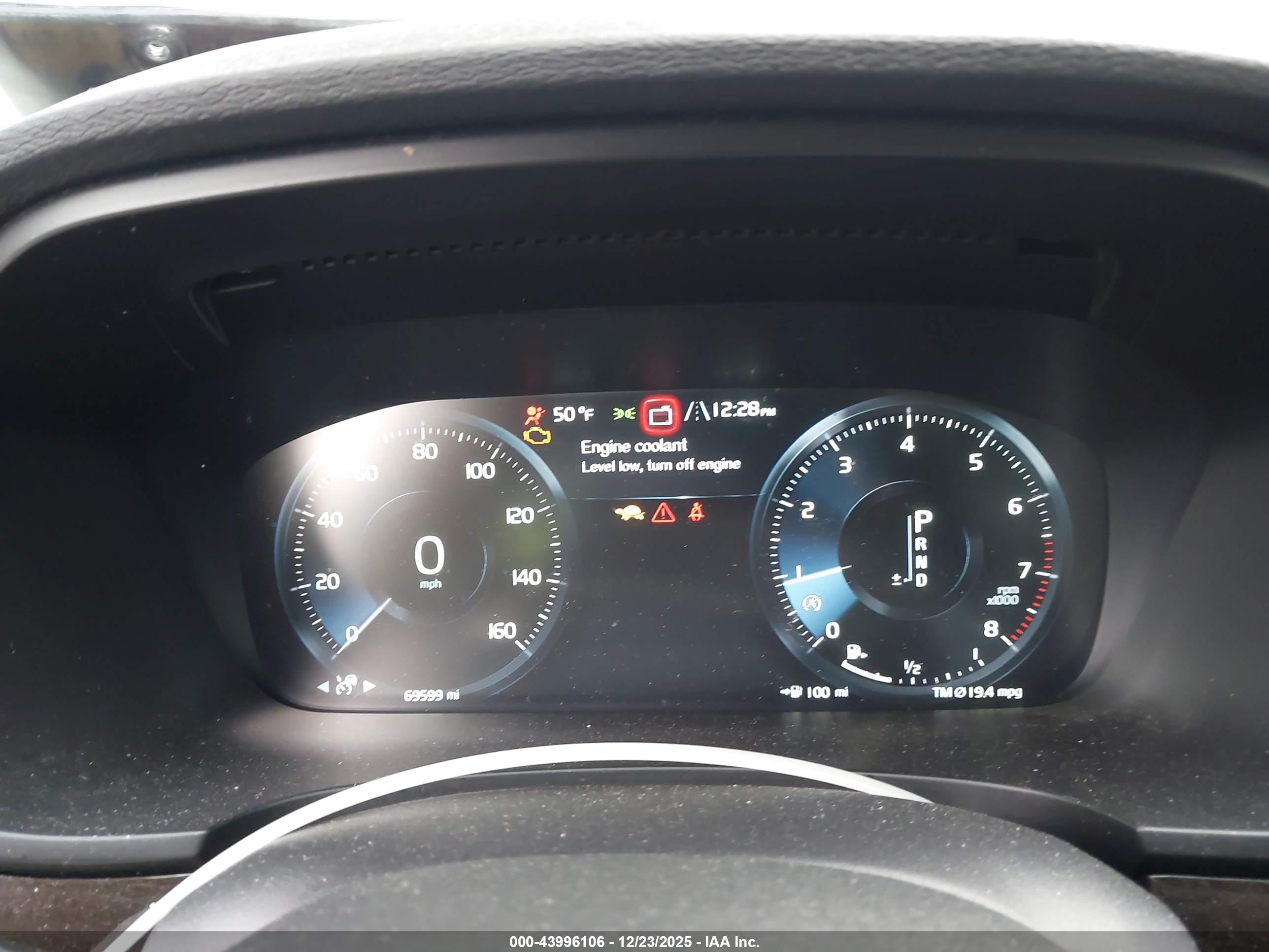 VOLVO S90 image 7