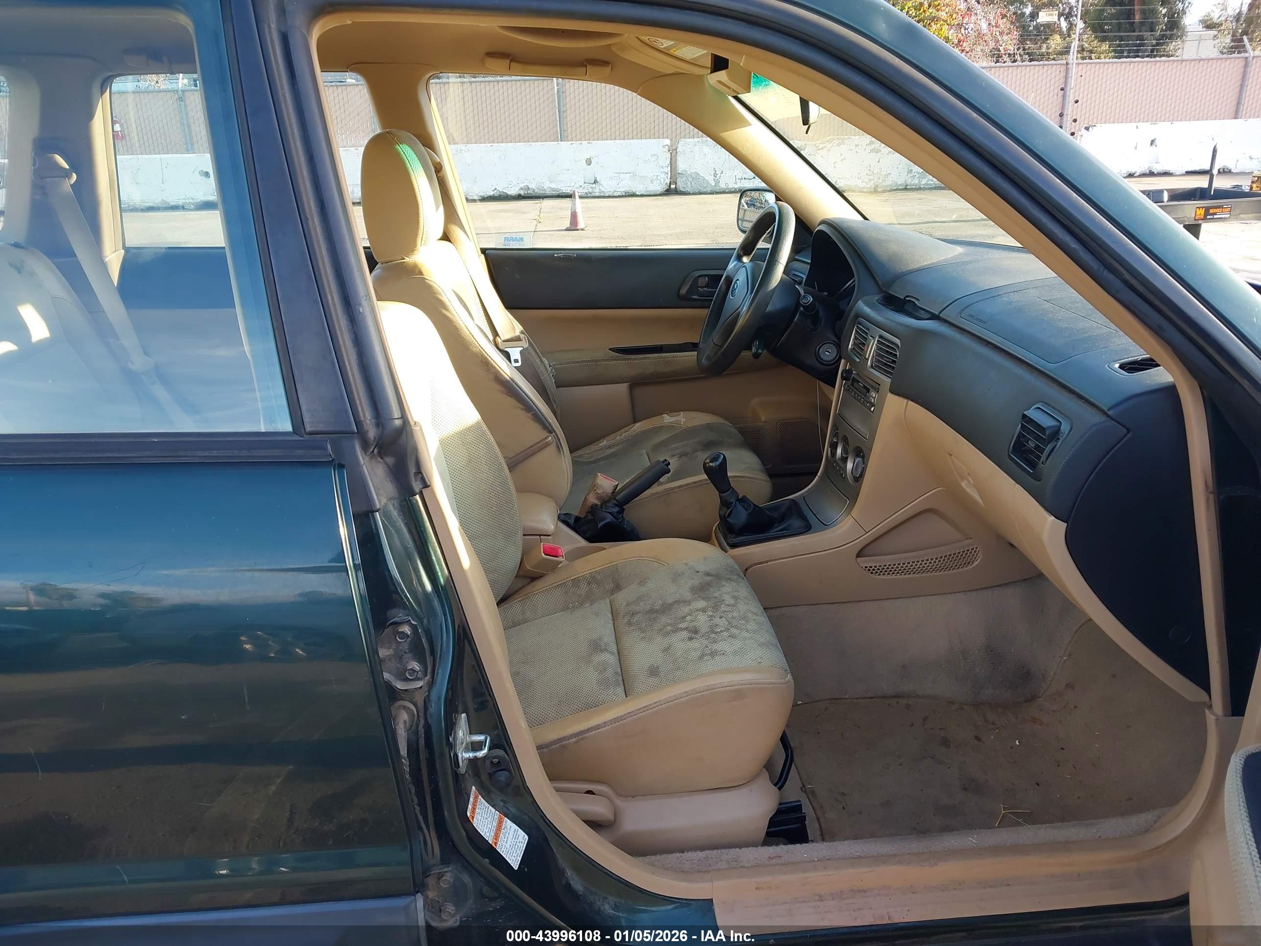 SUBARU FORESTER image 5