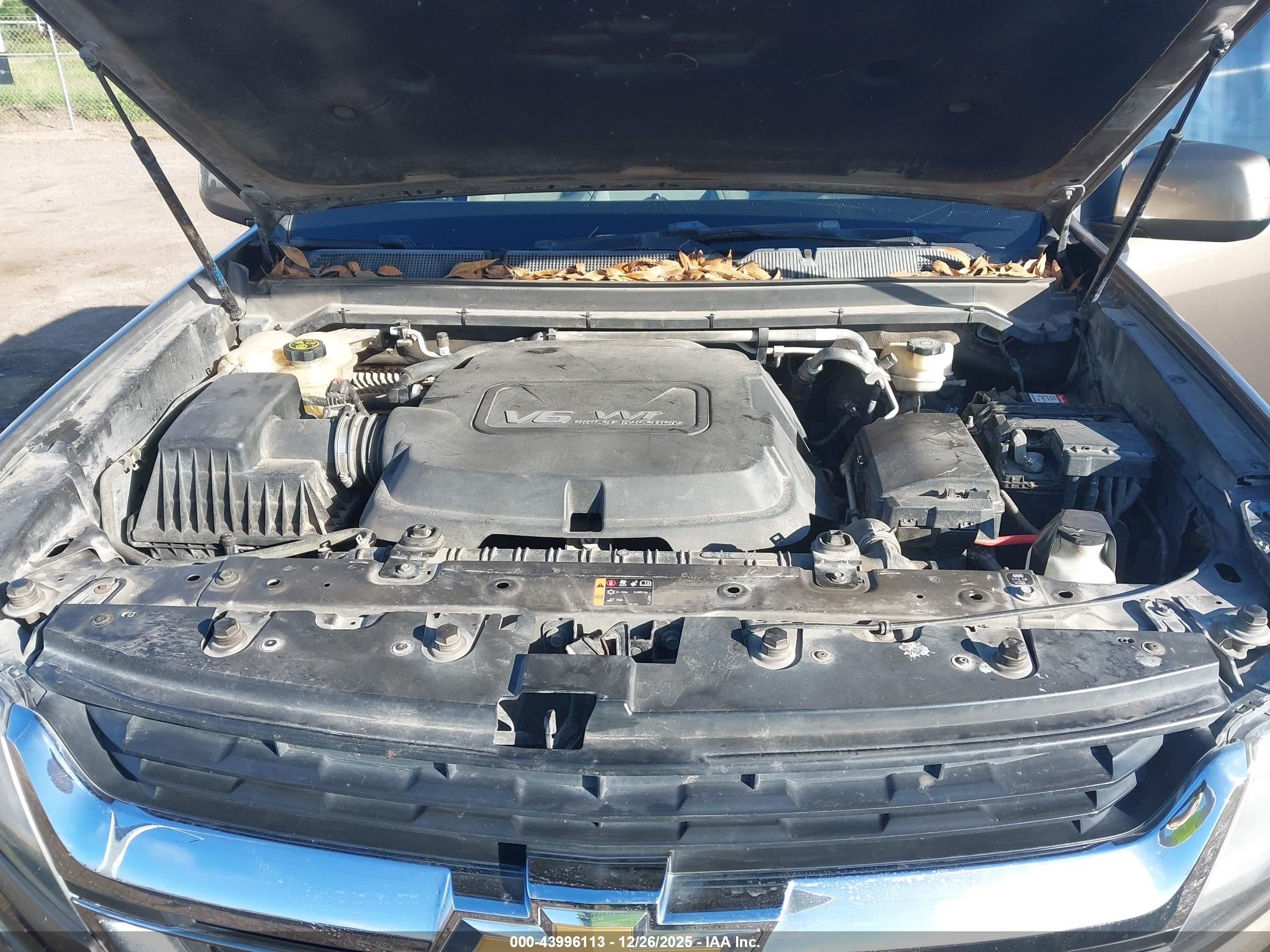 CHEVROLET COLORADO image 10