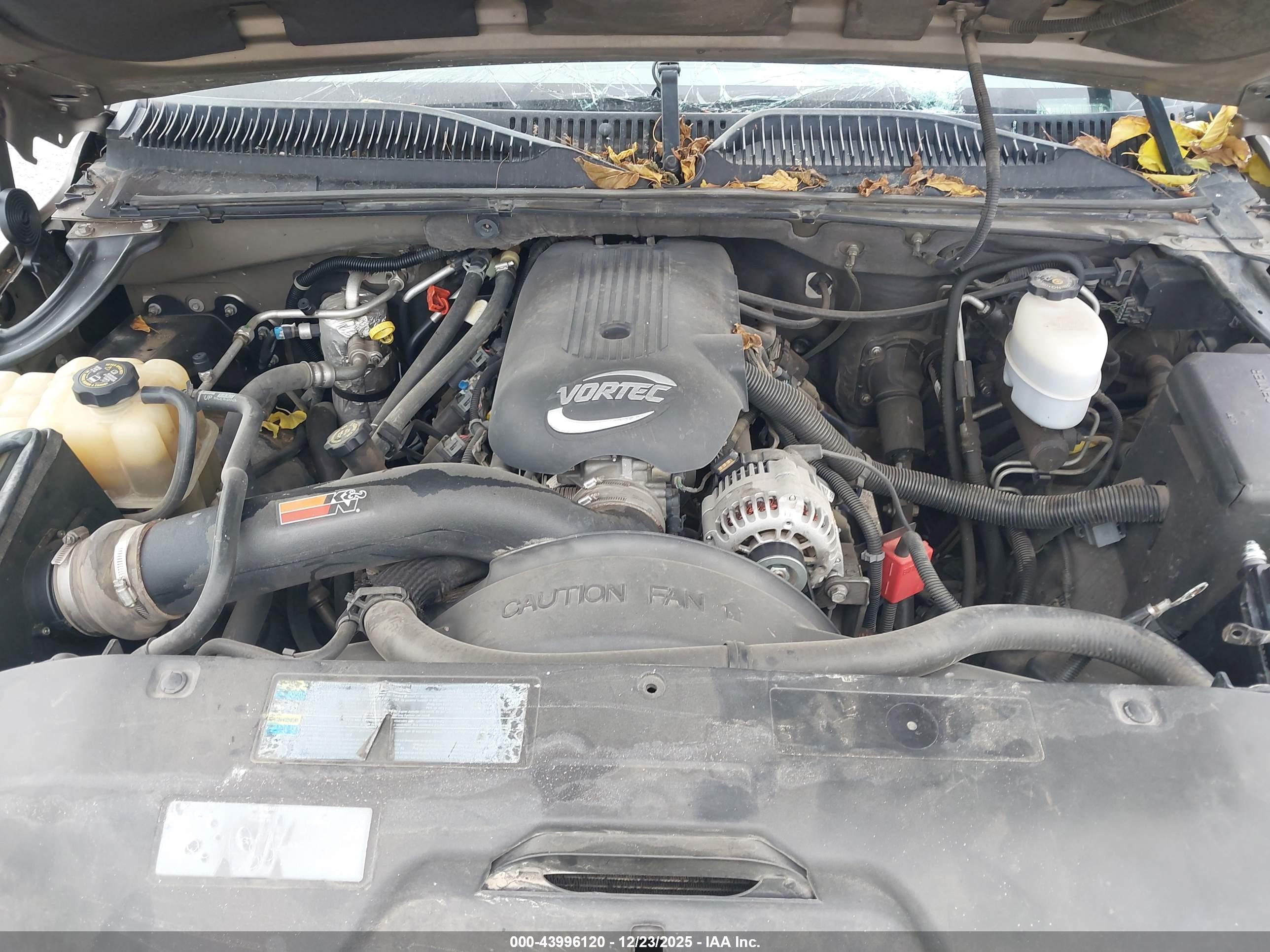 CHEVROLET SUBURBAN image 10