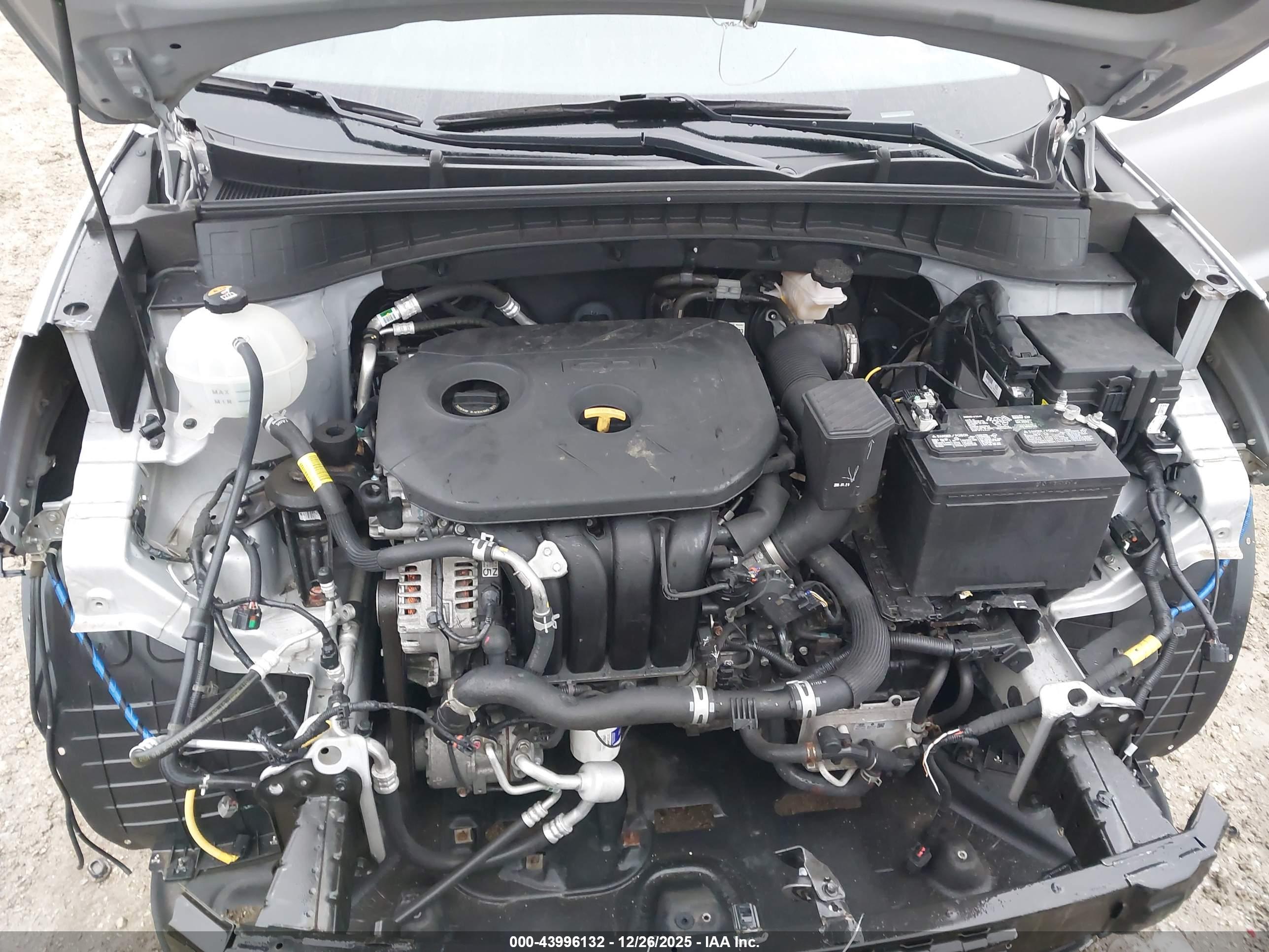 HYUNDAI TUCSON image 10