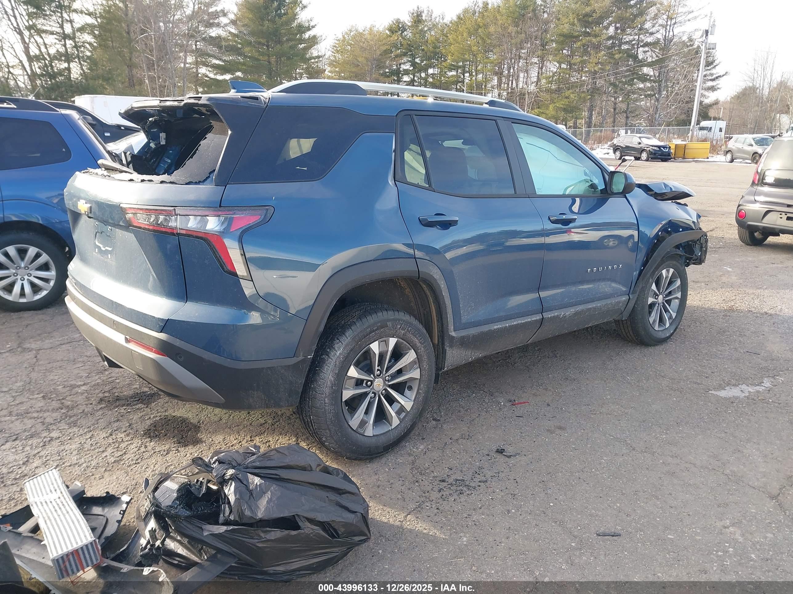 CHEVROLET EQUINOX image 4