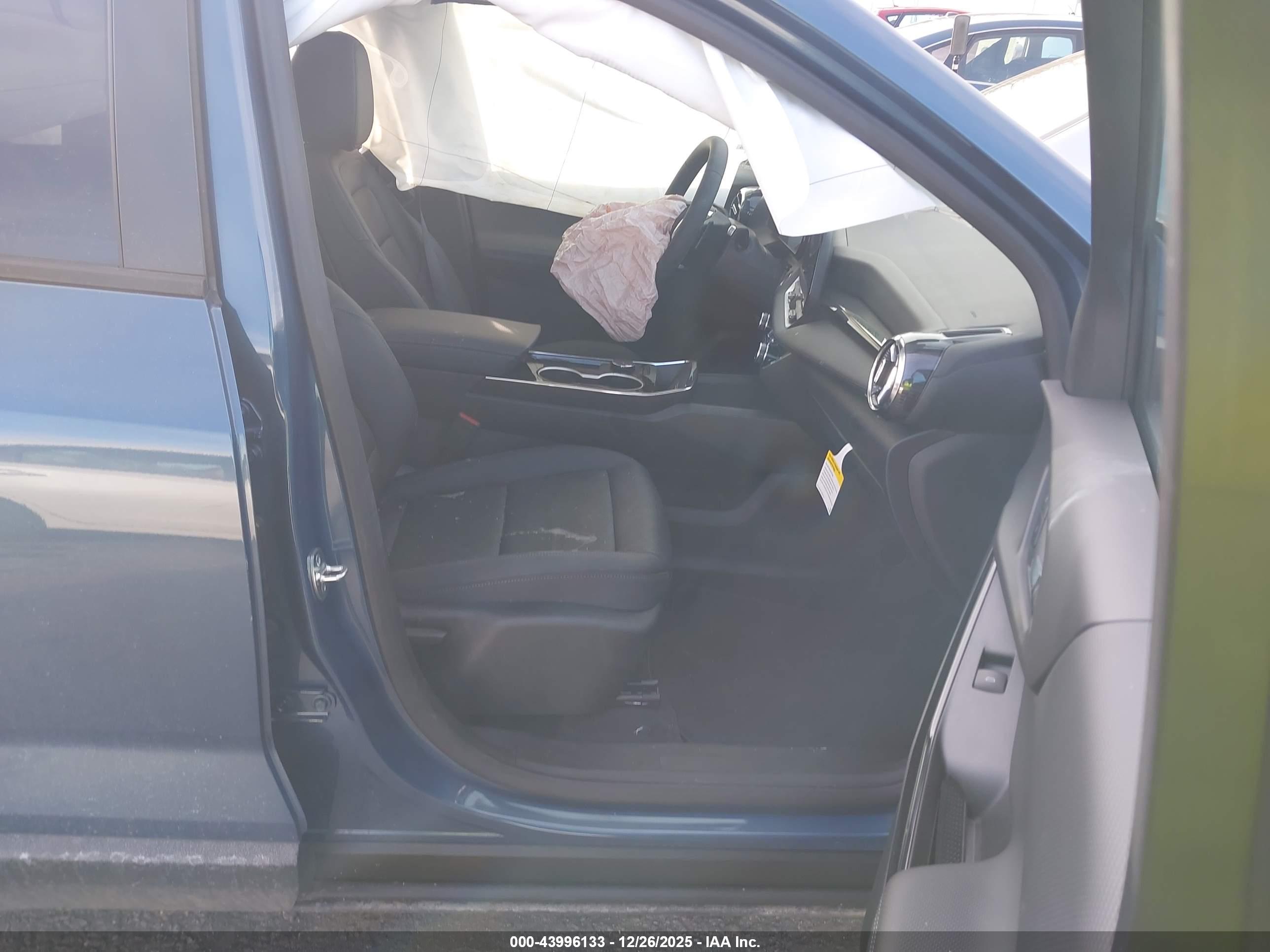CHEVROLET EQUINOX image 5