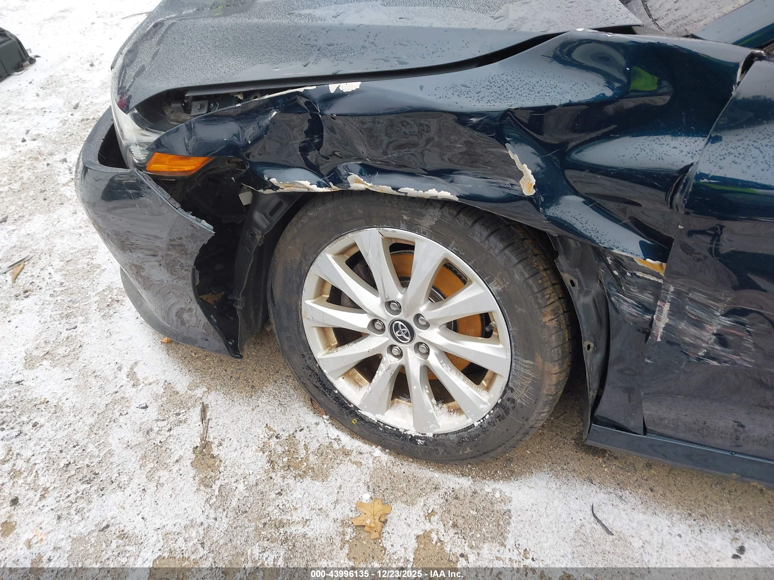TOYOTA CAMRY image 6