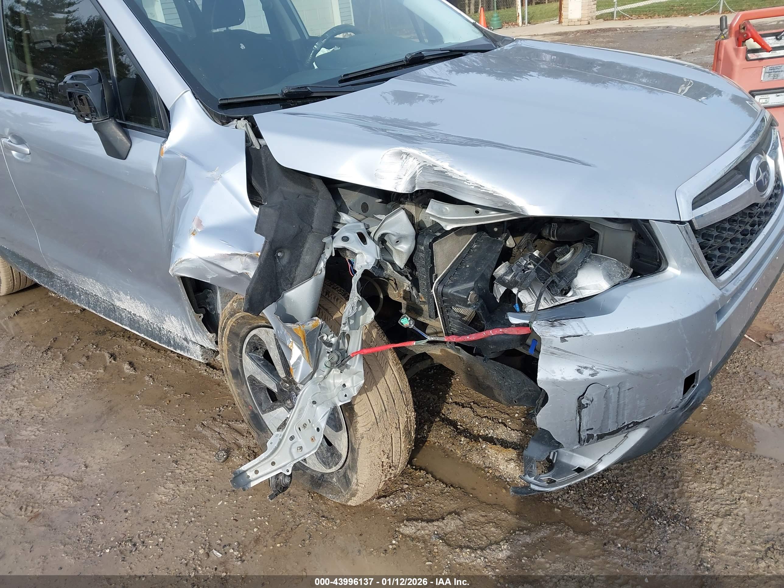 SUBARU FORESTER image 6