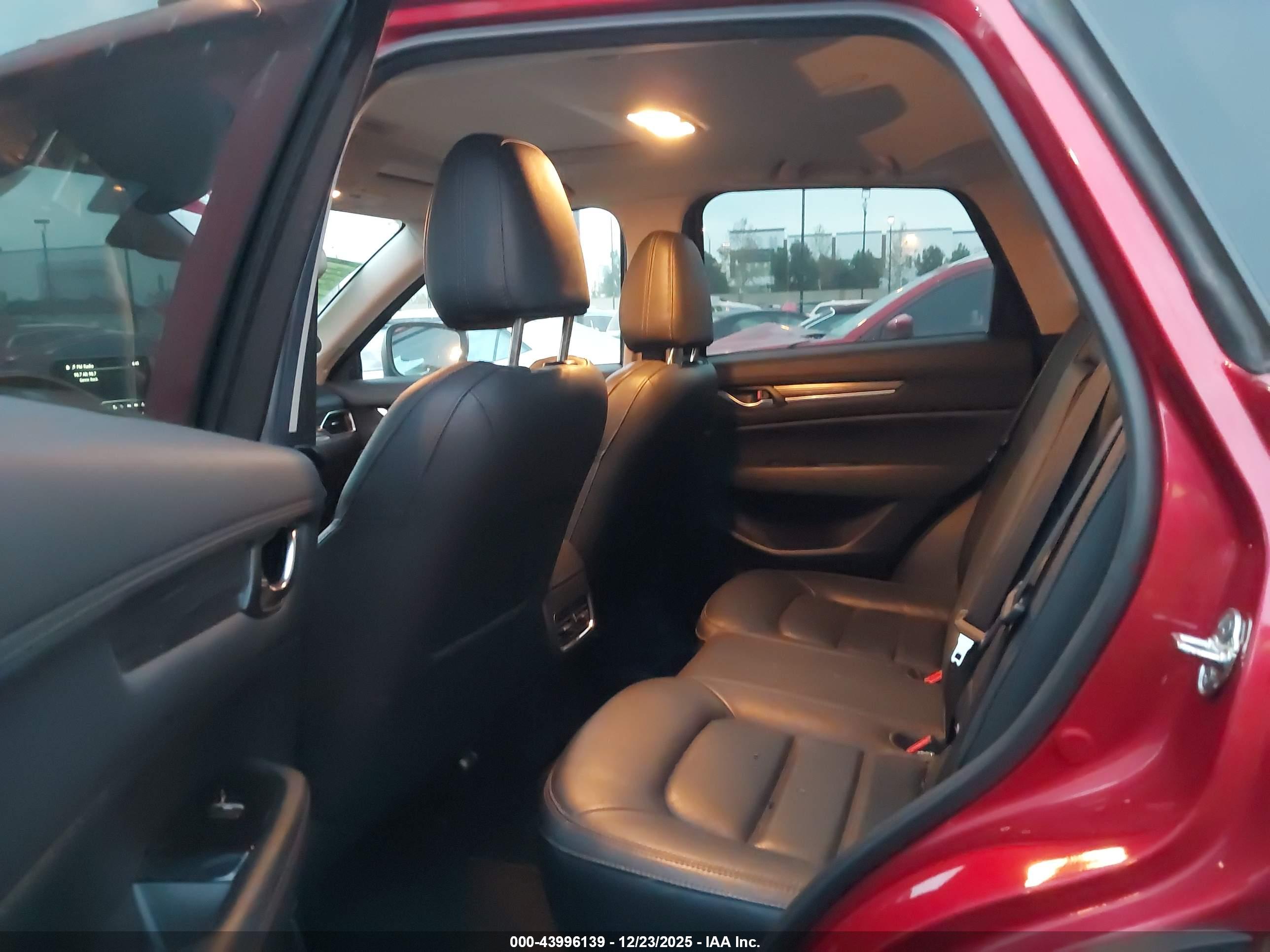 MAZDA CX-5 image 8