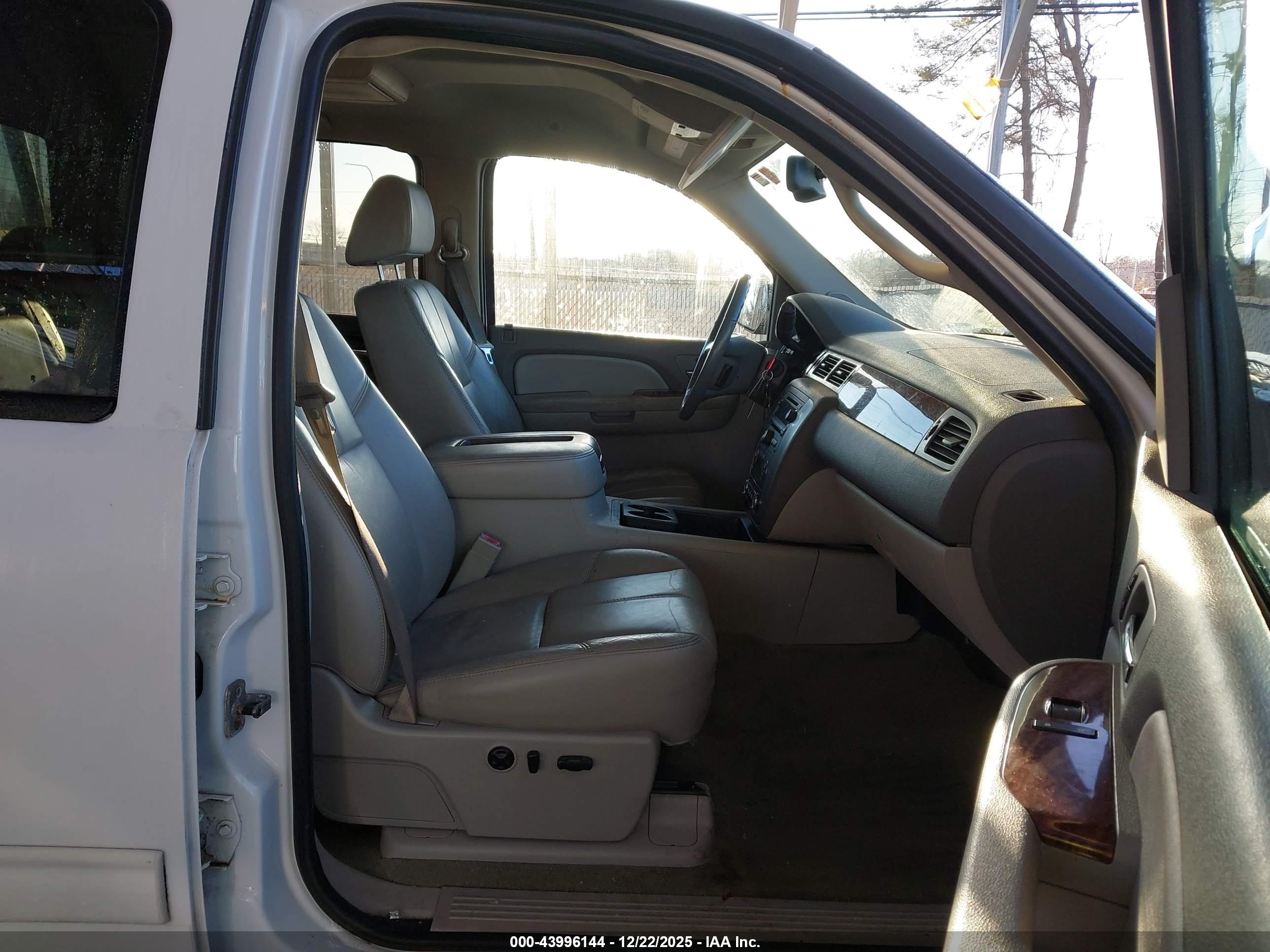 GMC SIERRA image 5