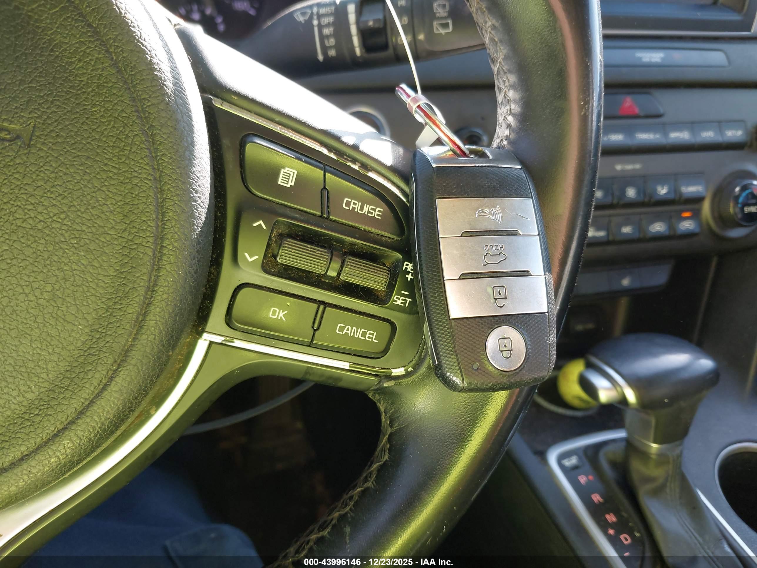 KIA SPORTAGE image 11
