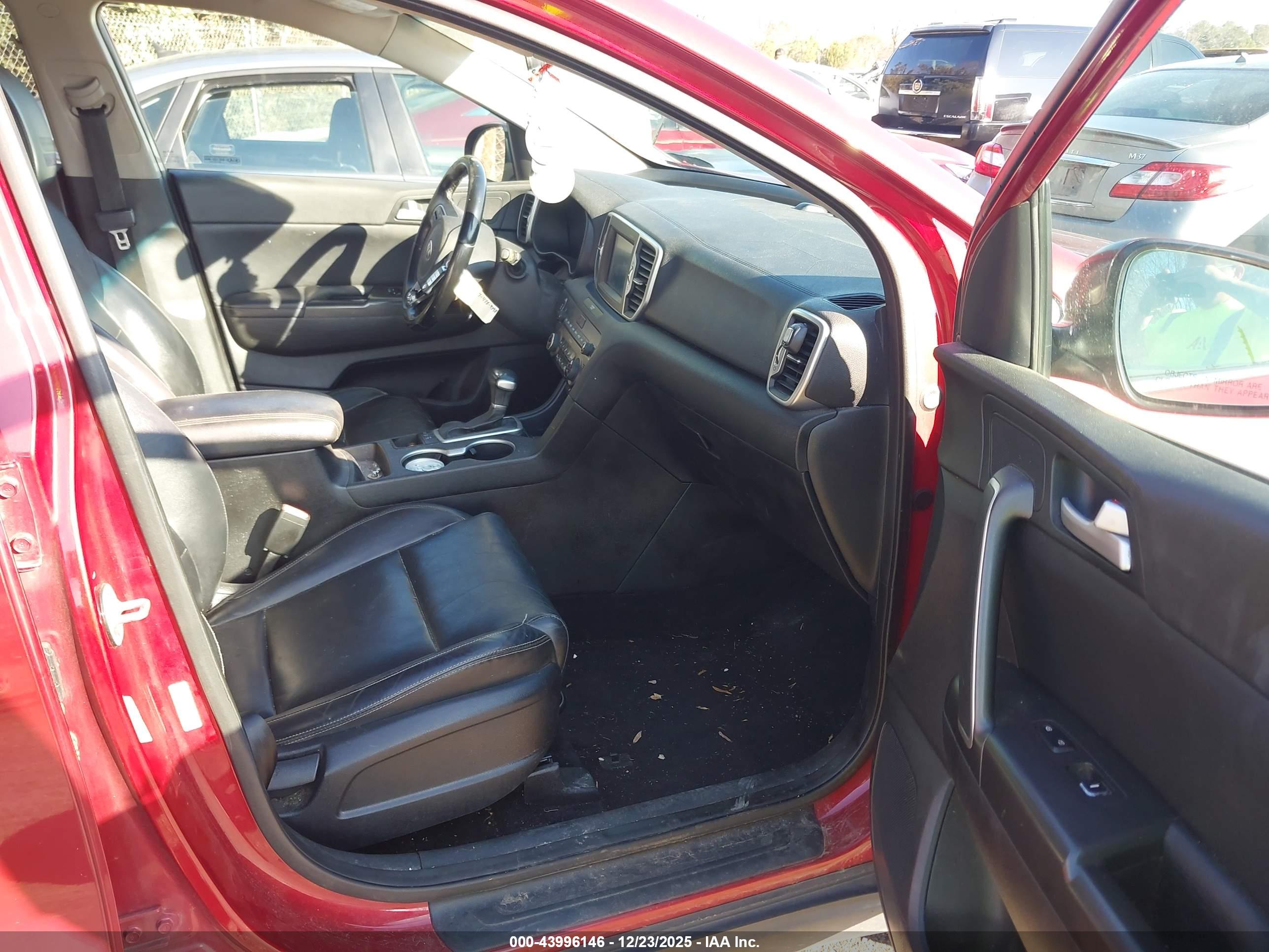 KIA SPORTAGE image 5