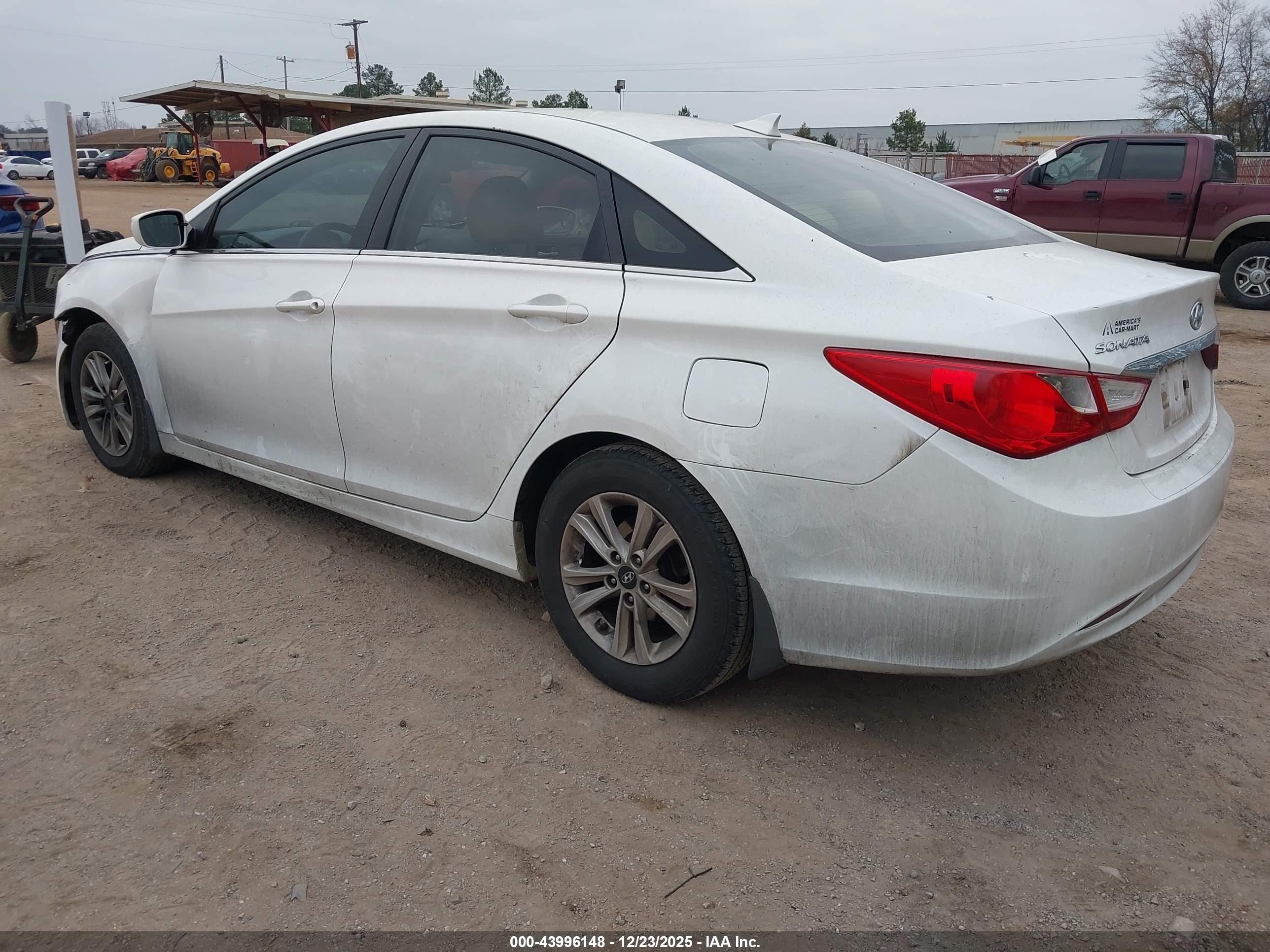 HYUNDAI SONATA image 3