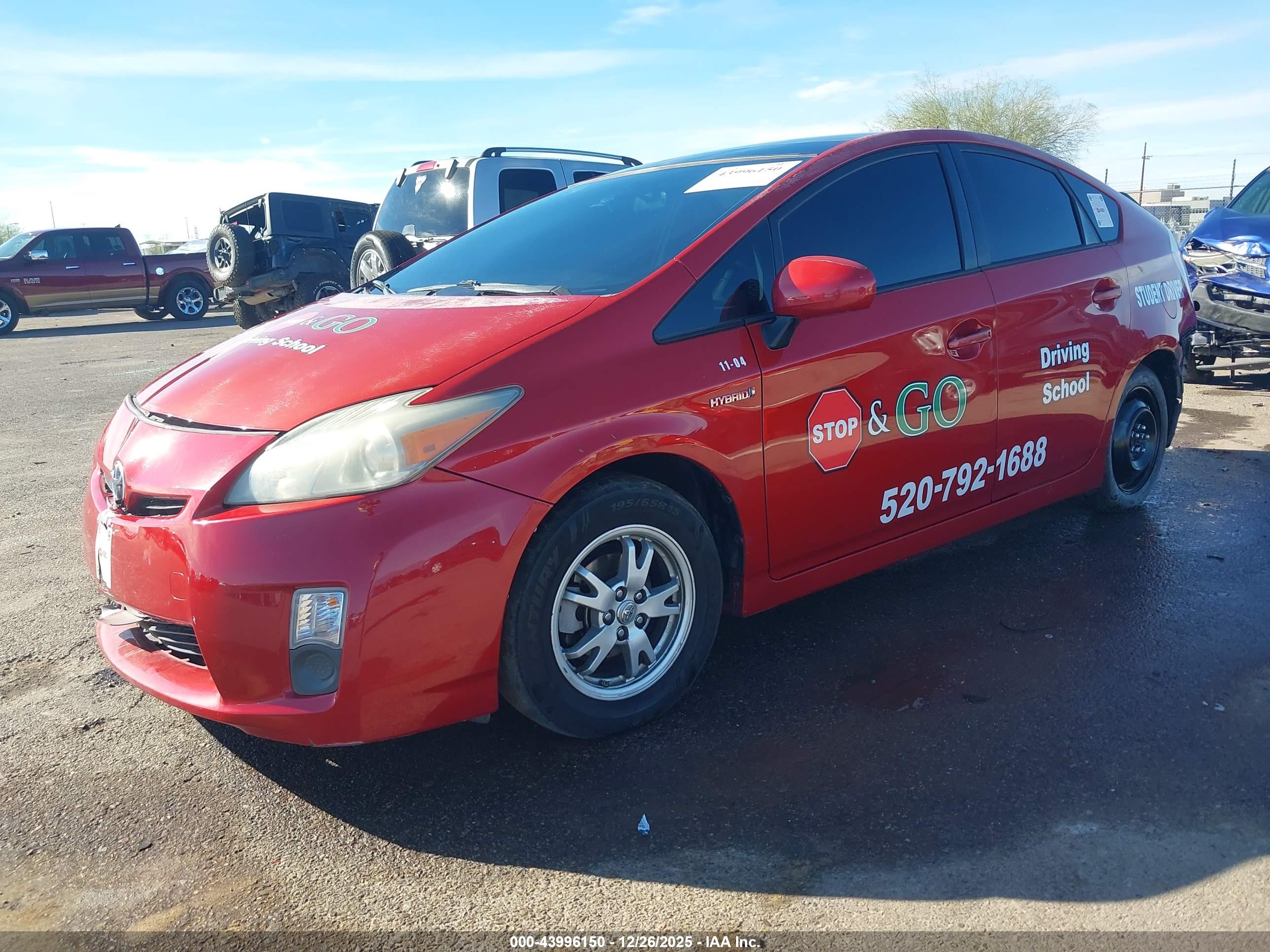TOYOTA PRIUS image 2