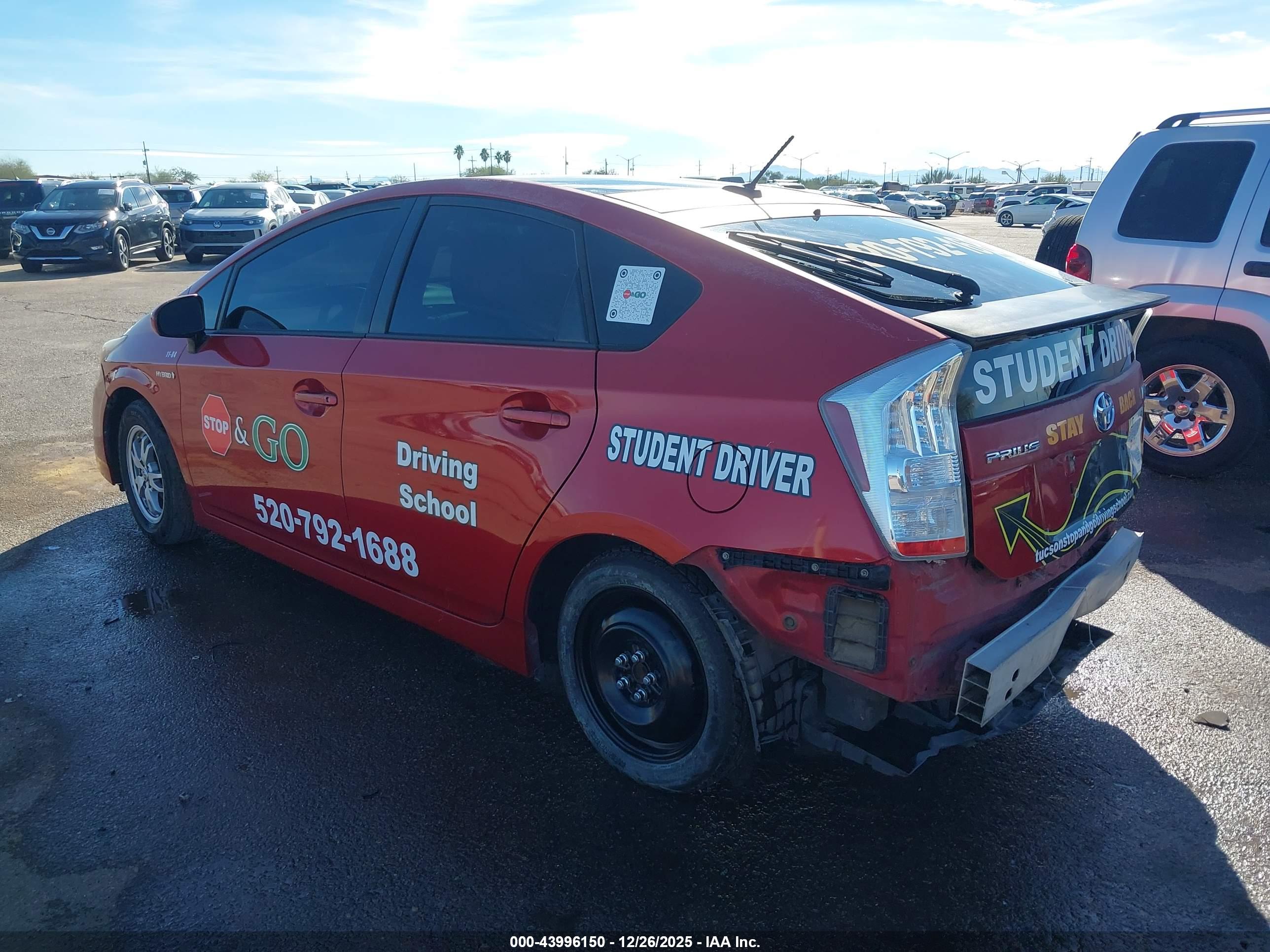 TOYOTA PRIUS image 3
