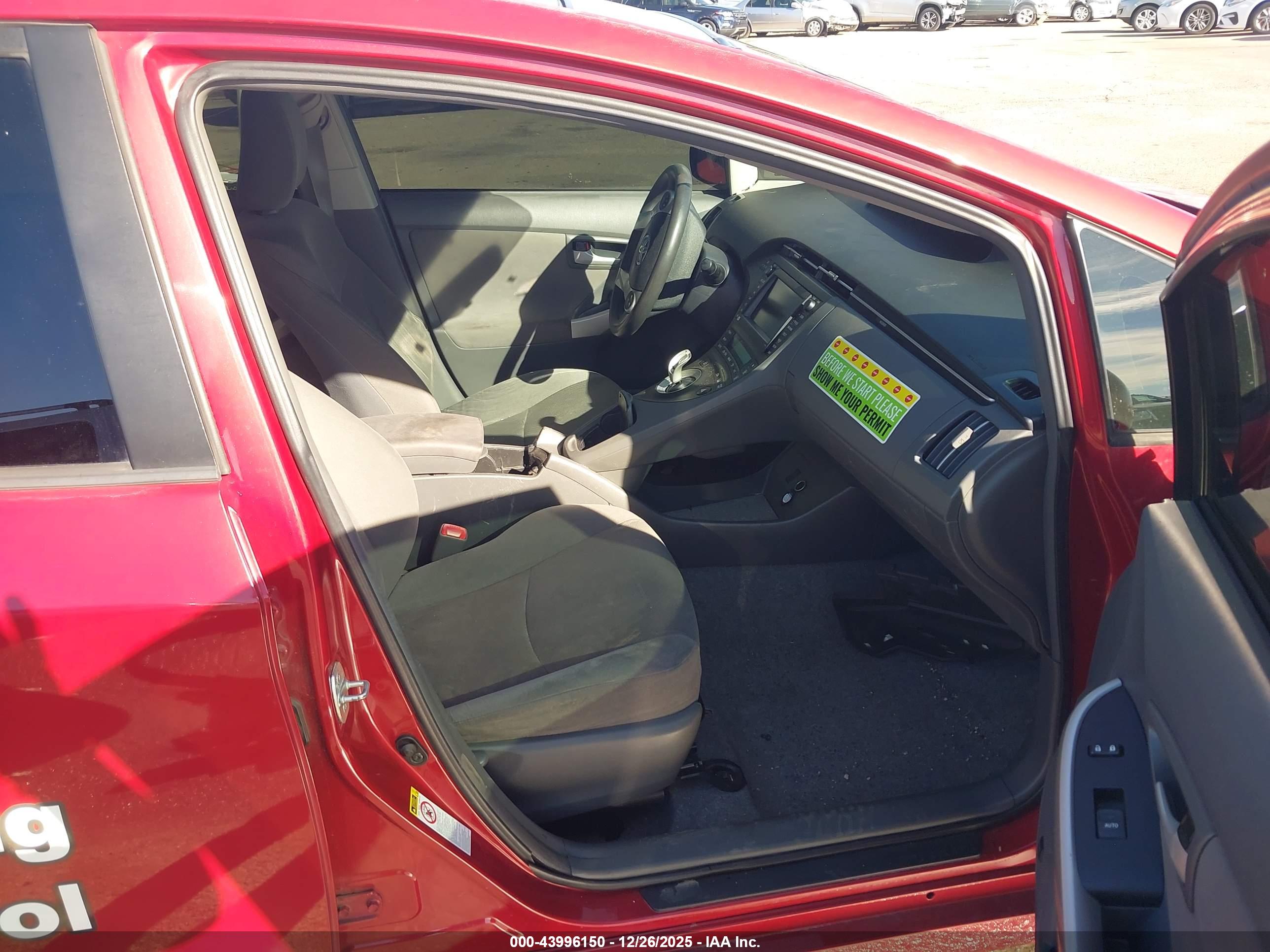 TOYOTA PRIUS image 5