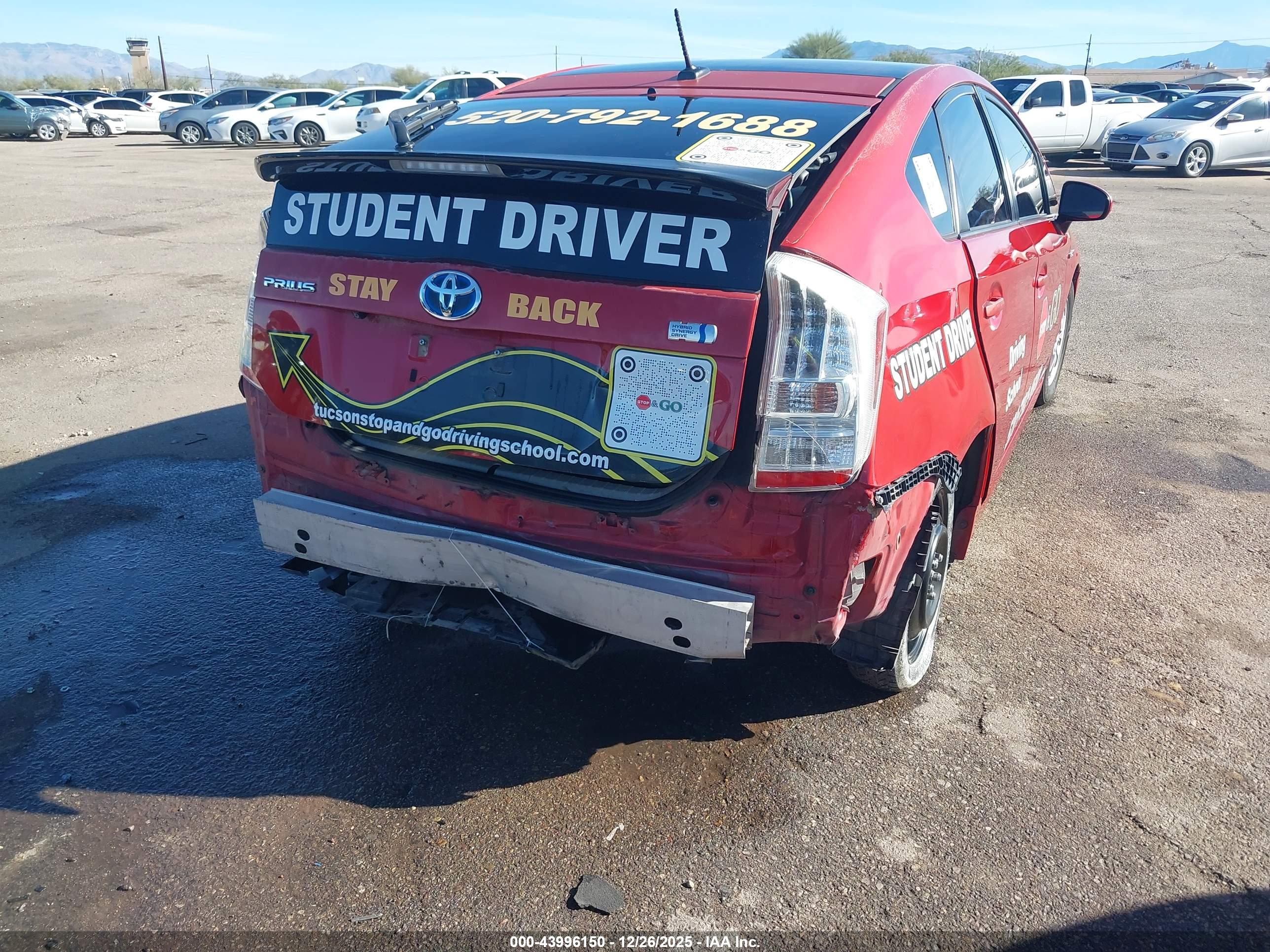 TOYOTA PRIUS image 6