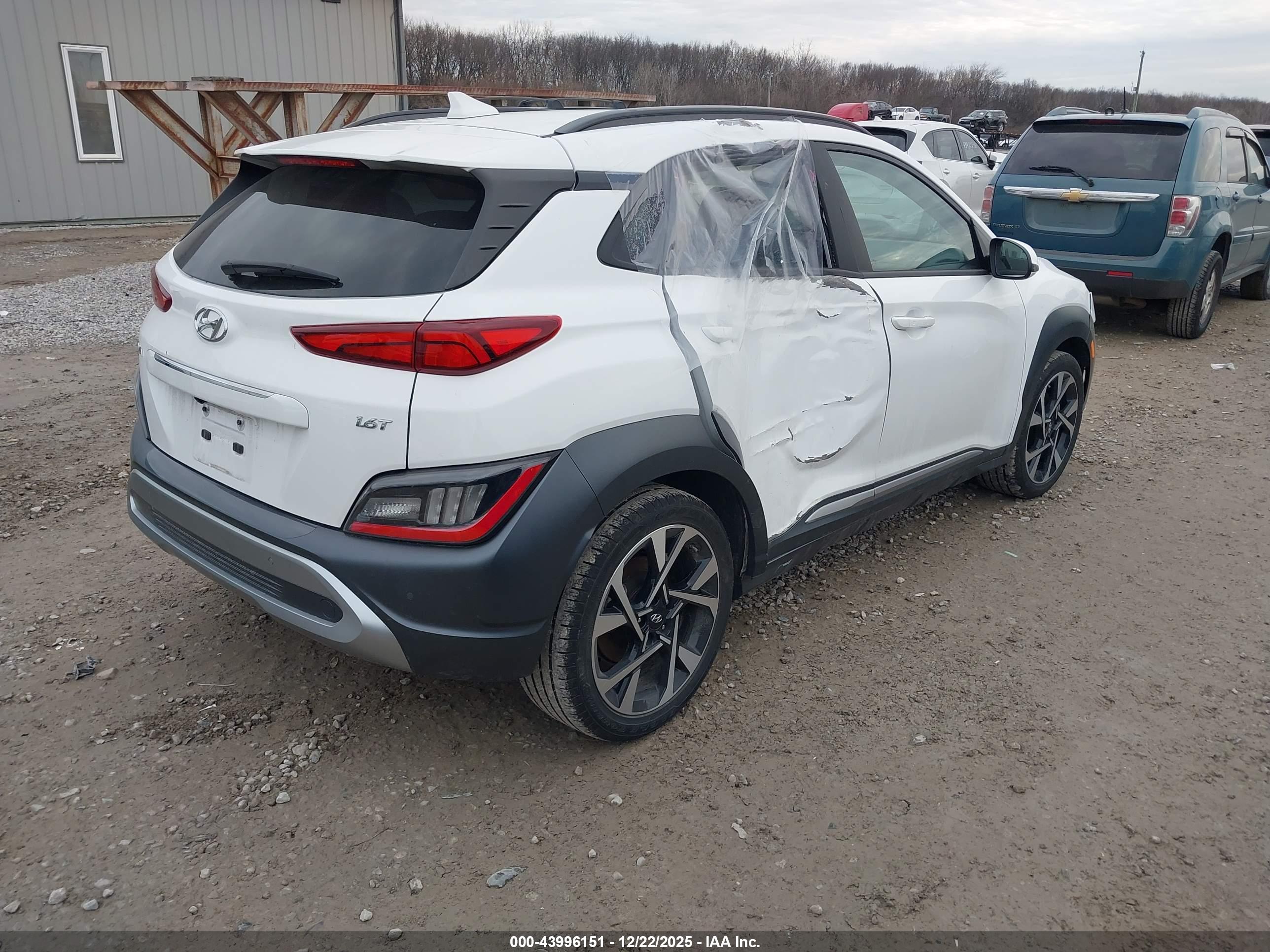HYUNDAI KONA image 4