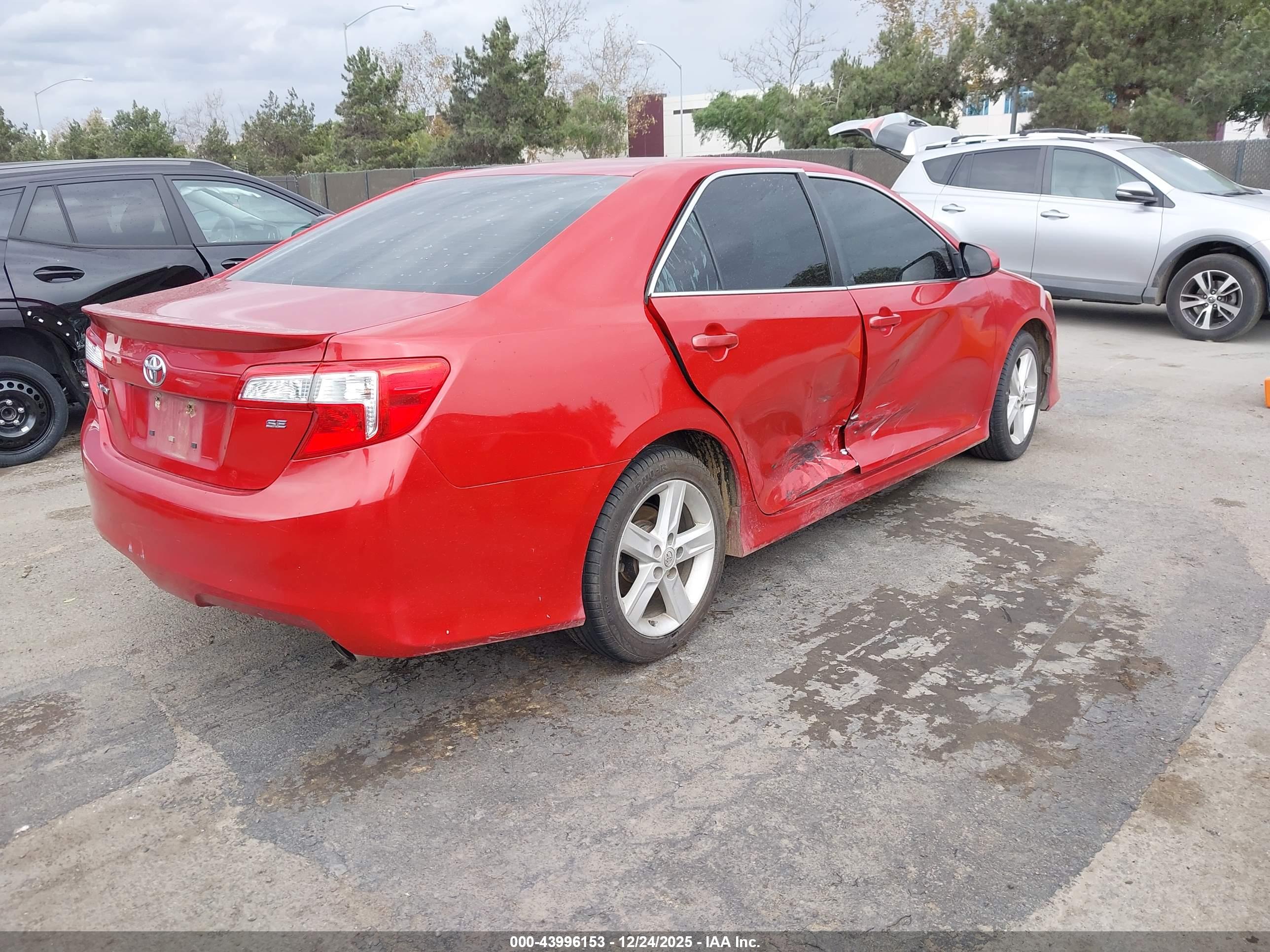 TOYOTA CAMRY image 4