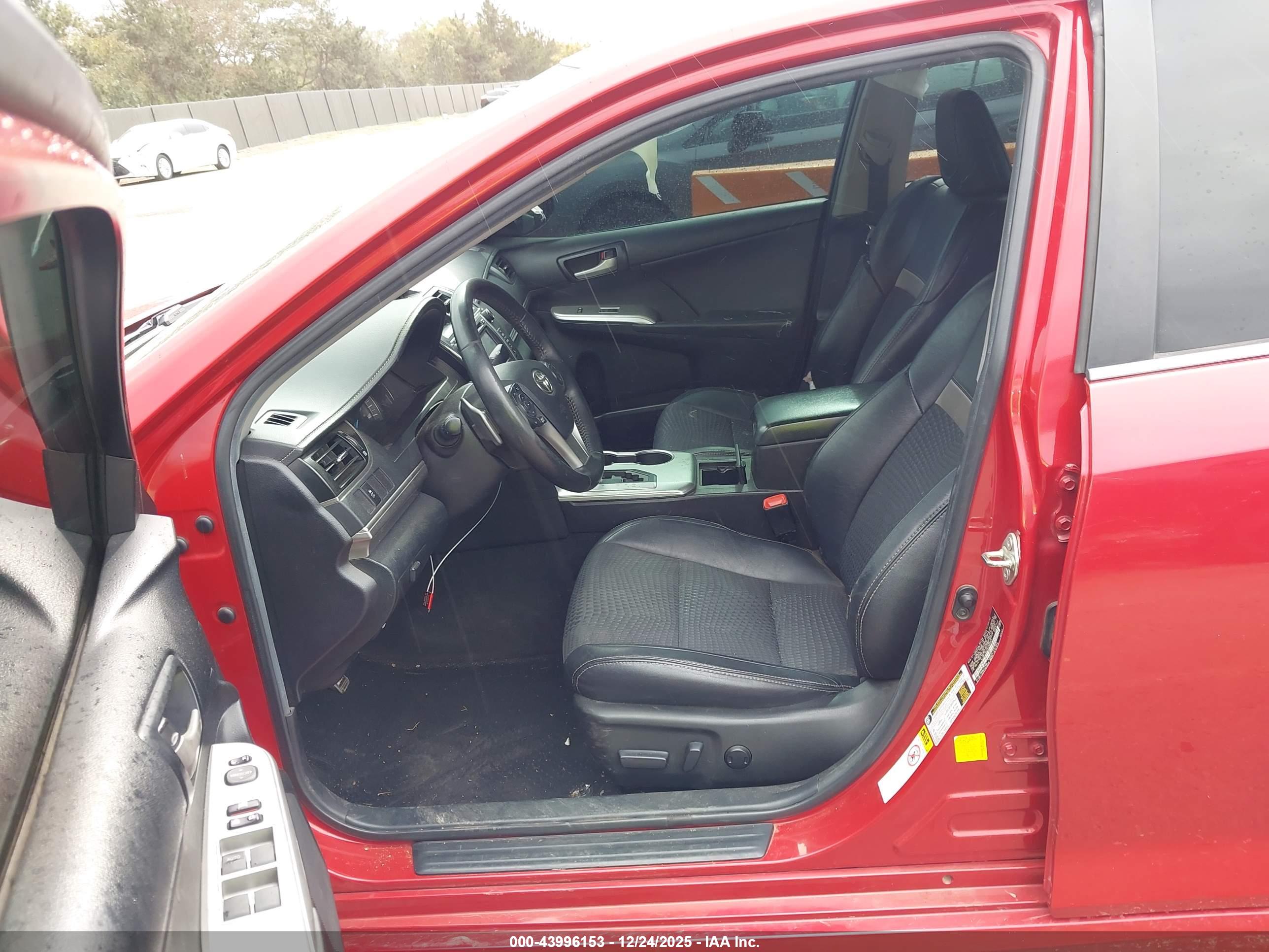 TOYOTA CAMRY image 5