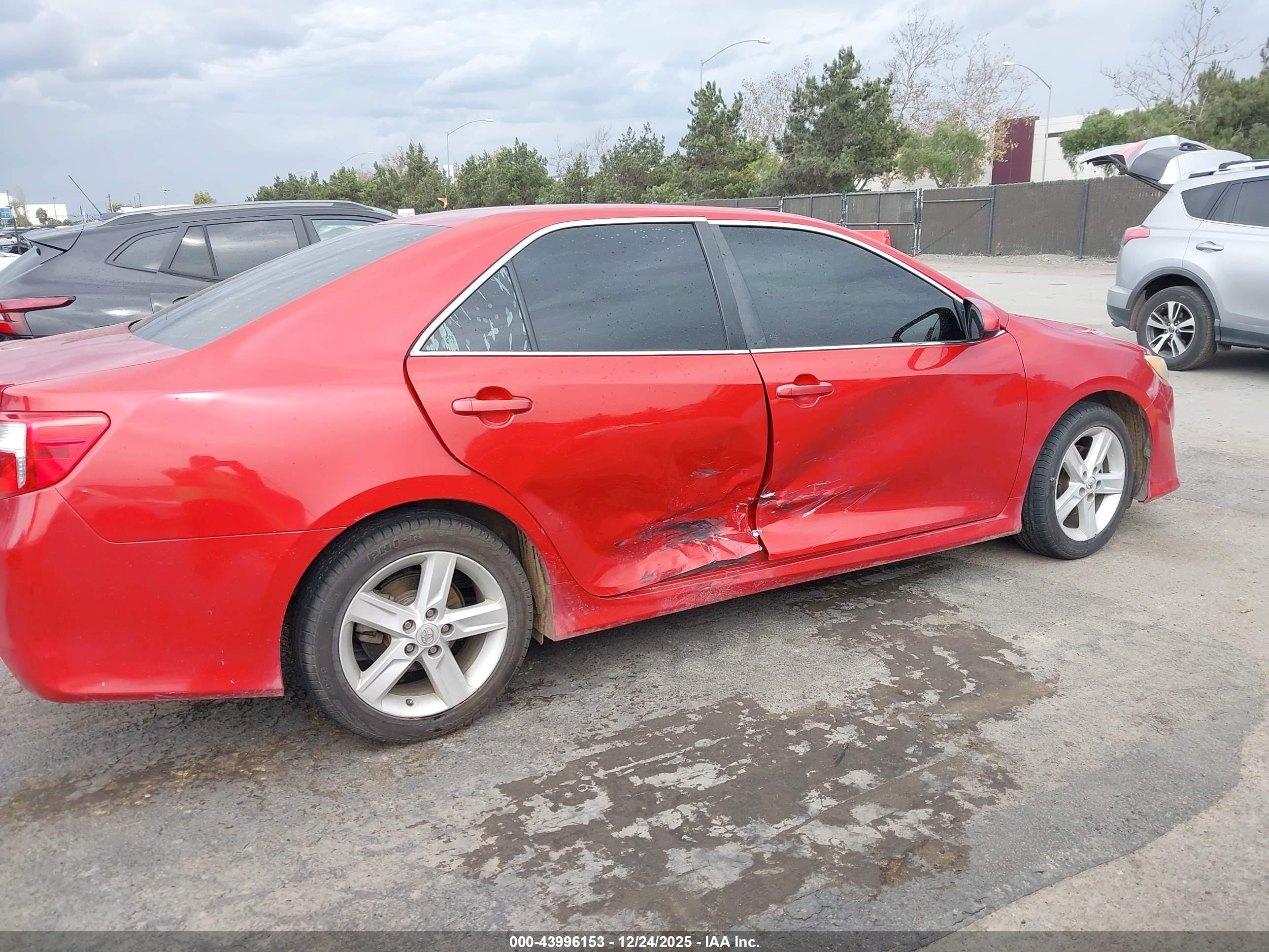 TOYOTA CAMRY image 6