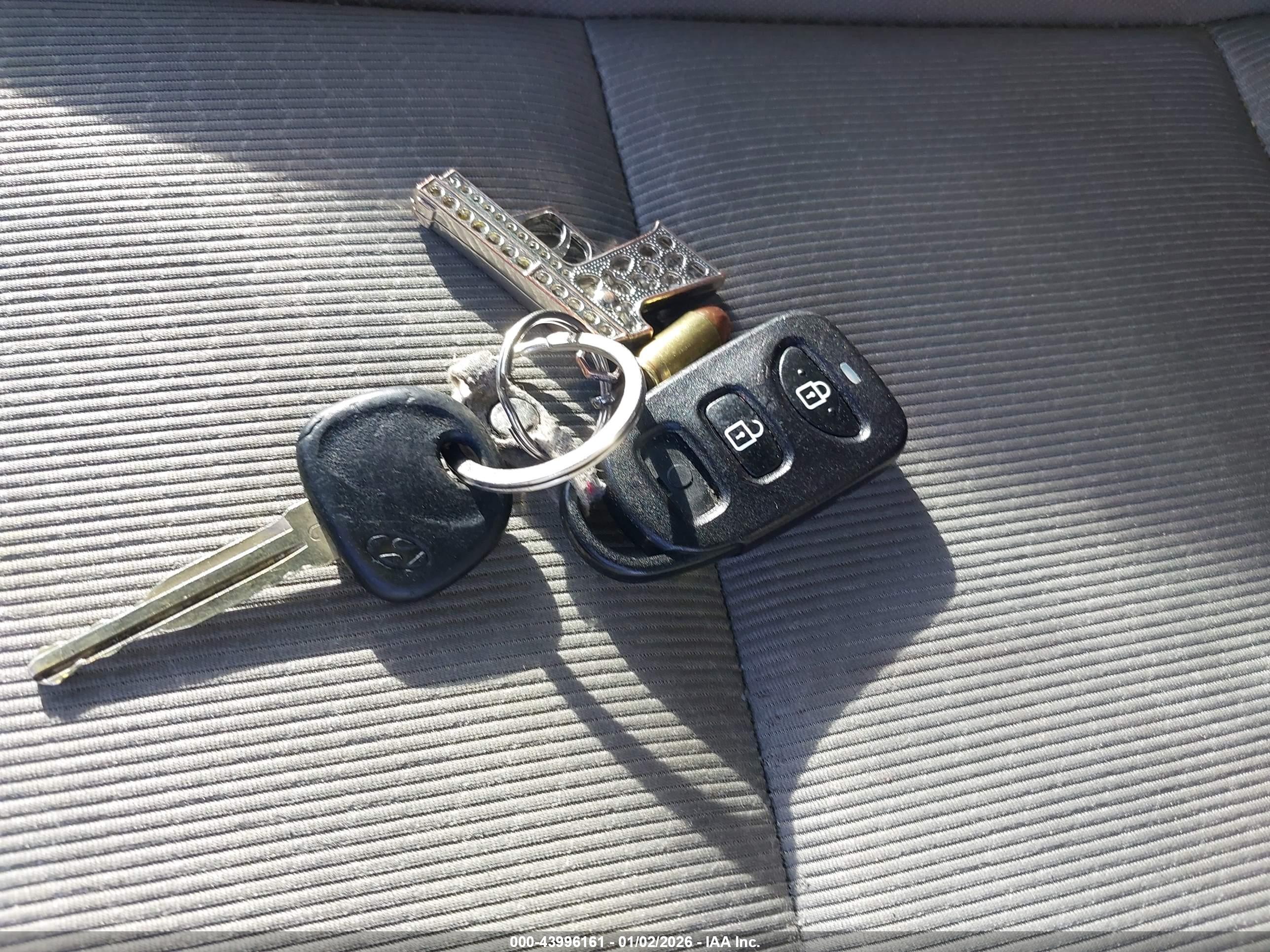 HYUNDAI ELANTRA image 11