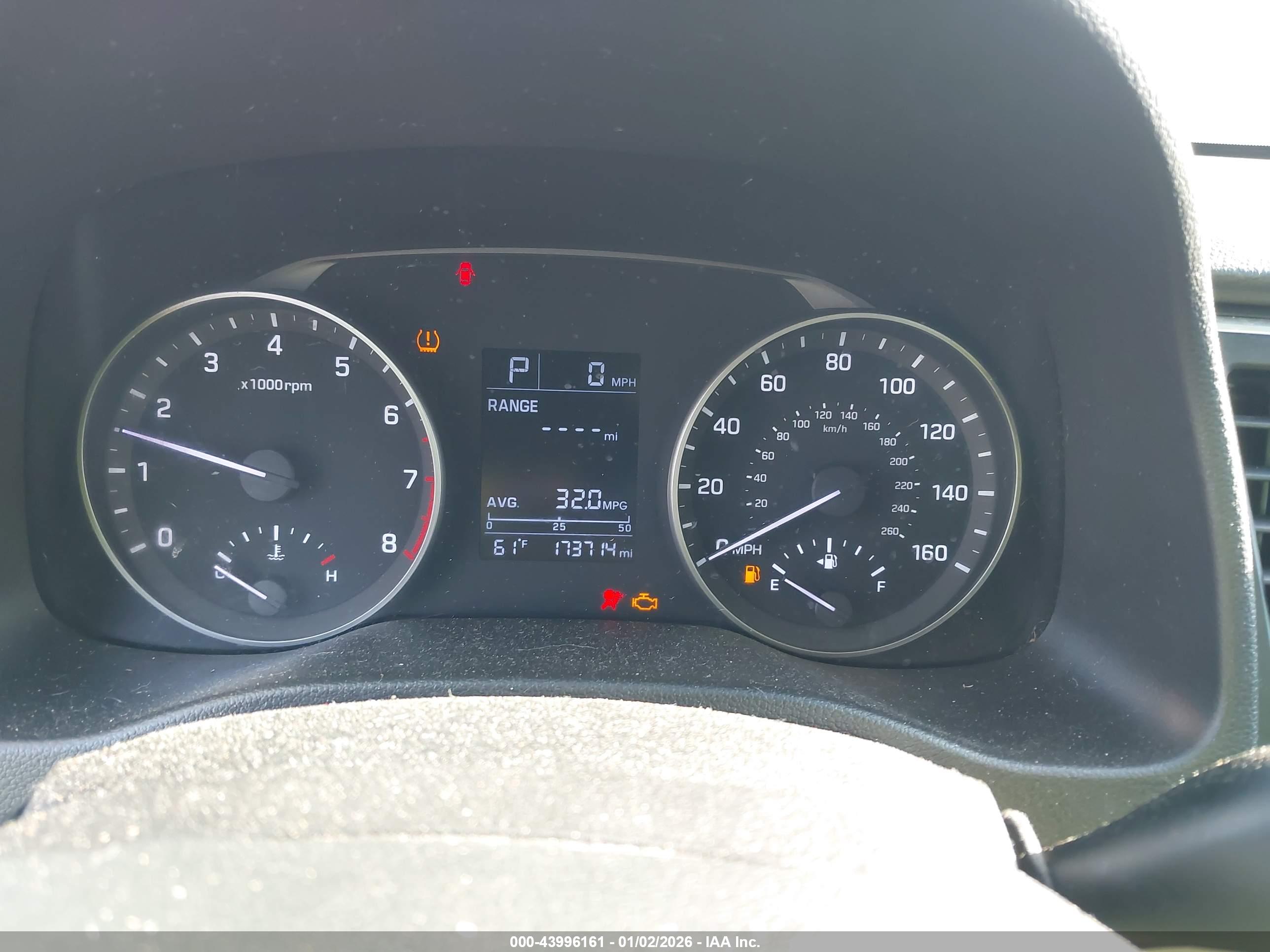 HYUNDAI ELANTRA image 7
