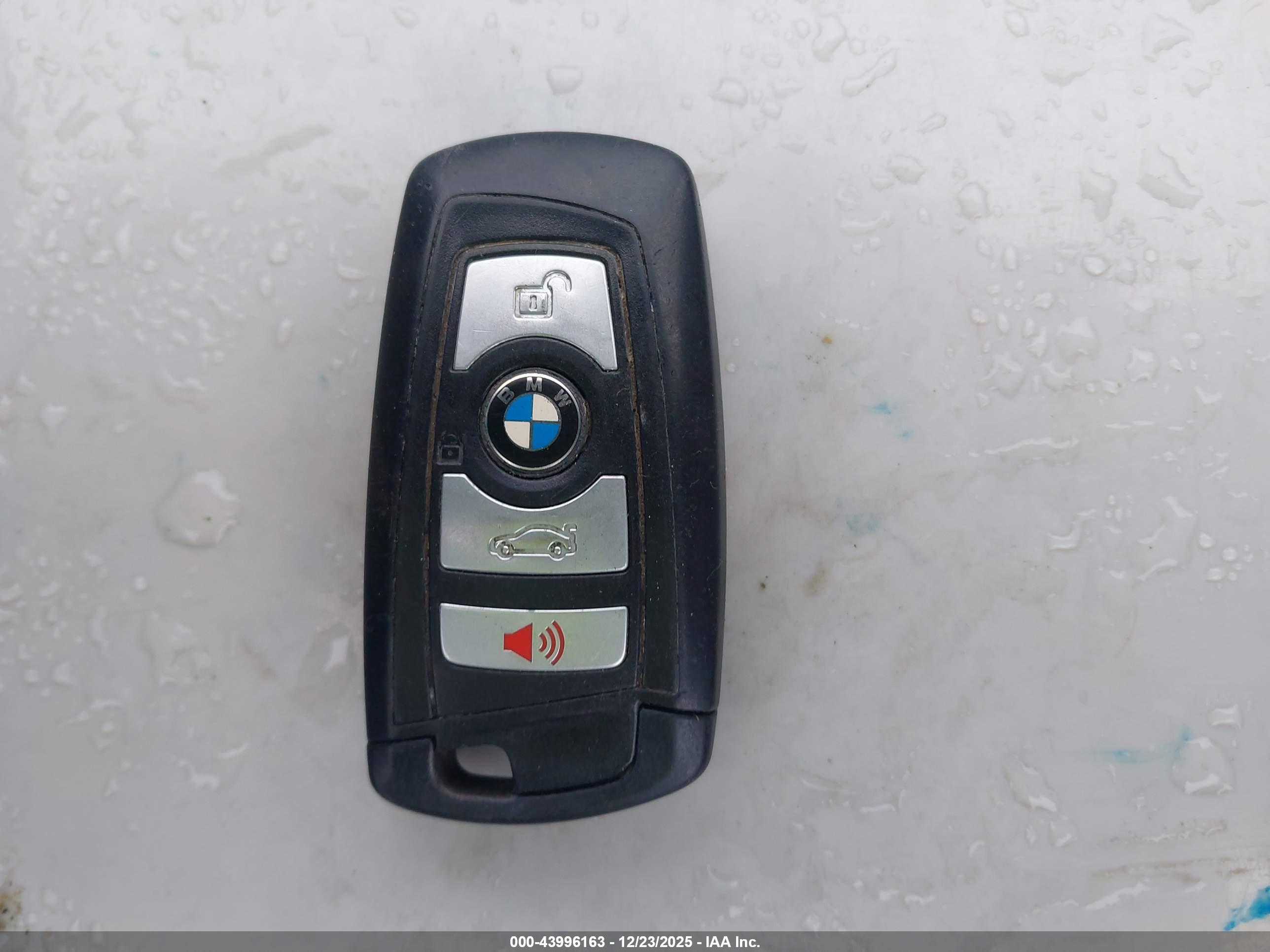 BMW 328I image 11