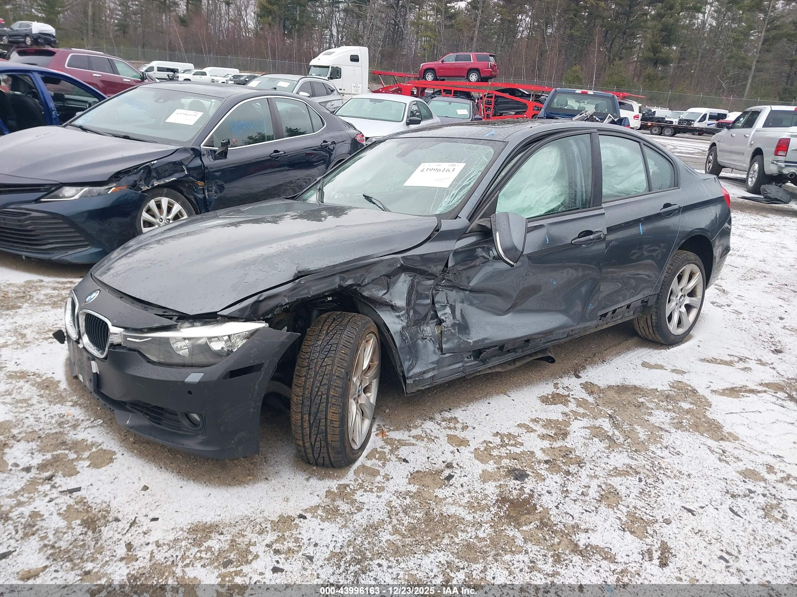 BMW 328I image 2