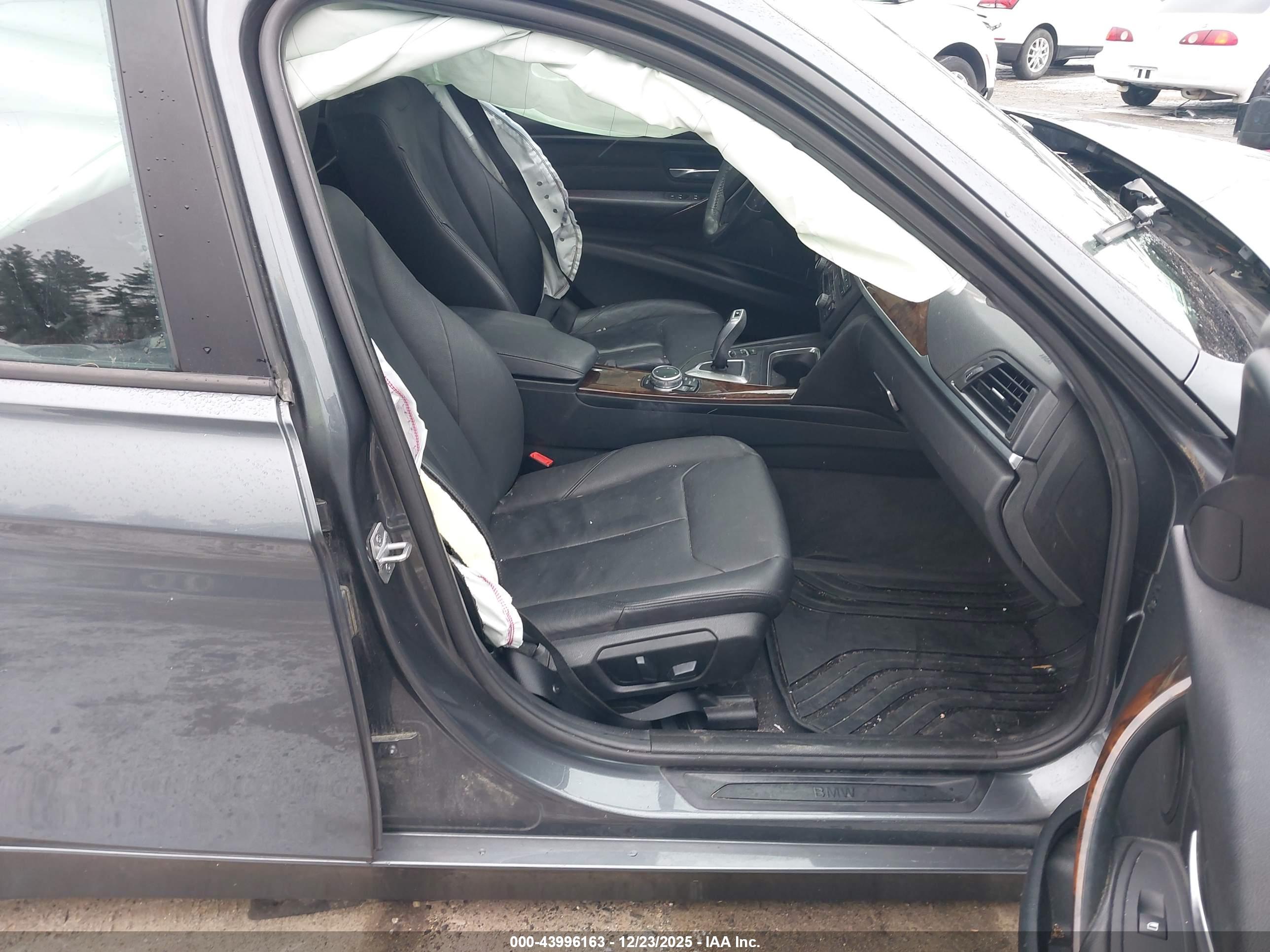 BMW 328I image 5
