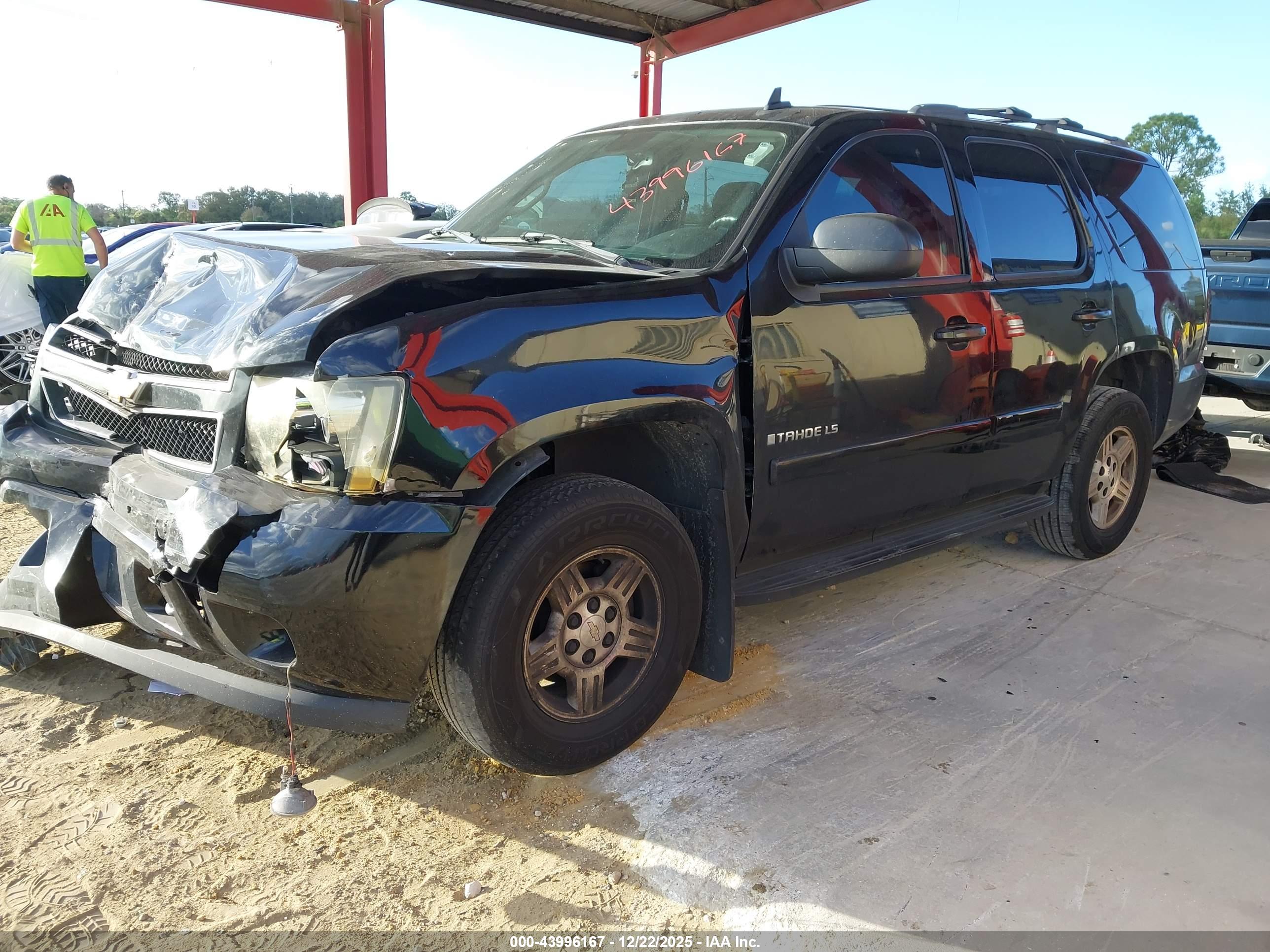CHEVROLET TAHOE image 2
