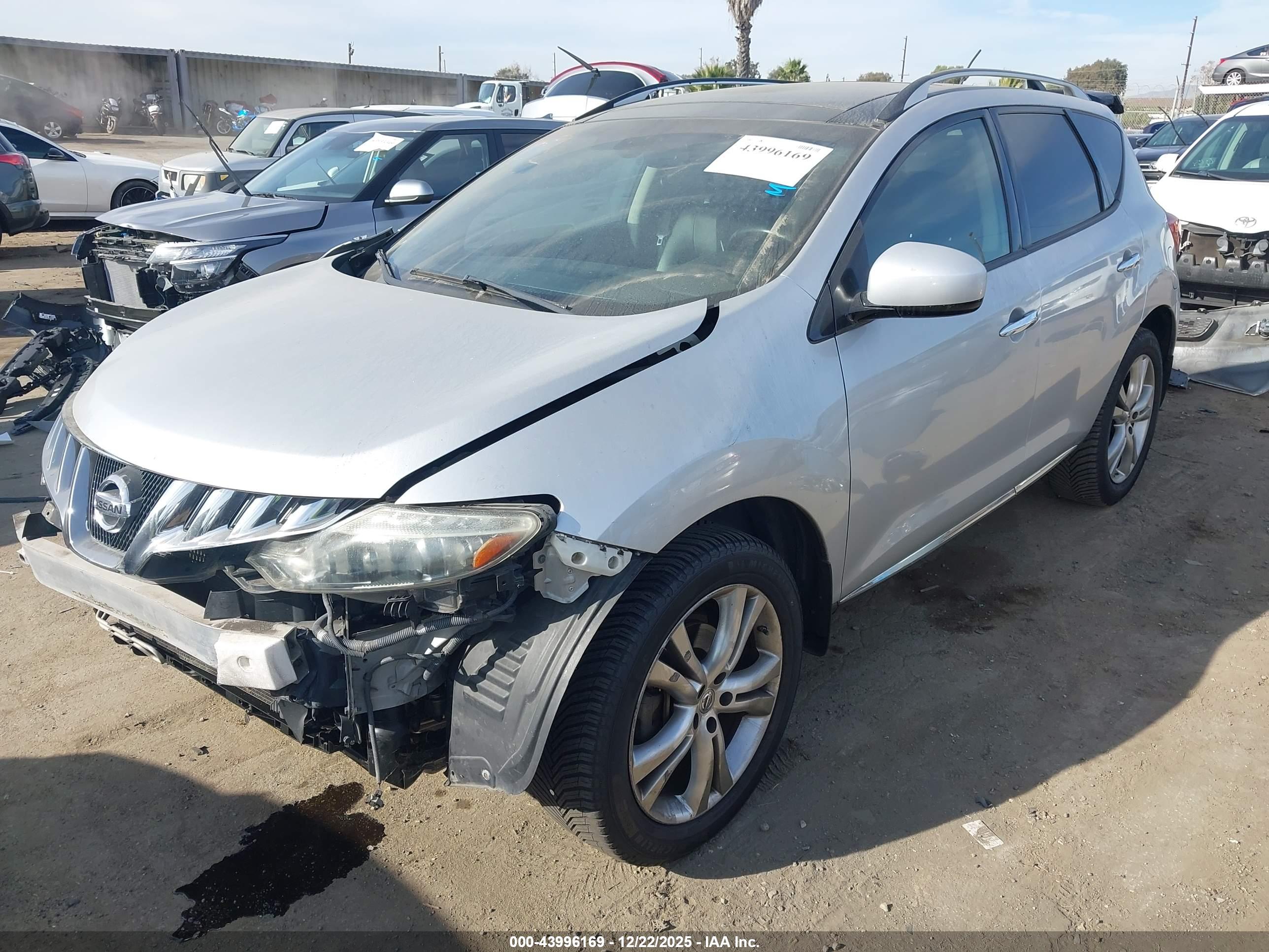 NISSAN MURANO image 2