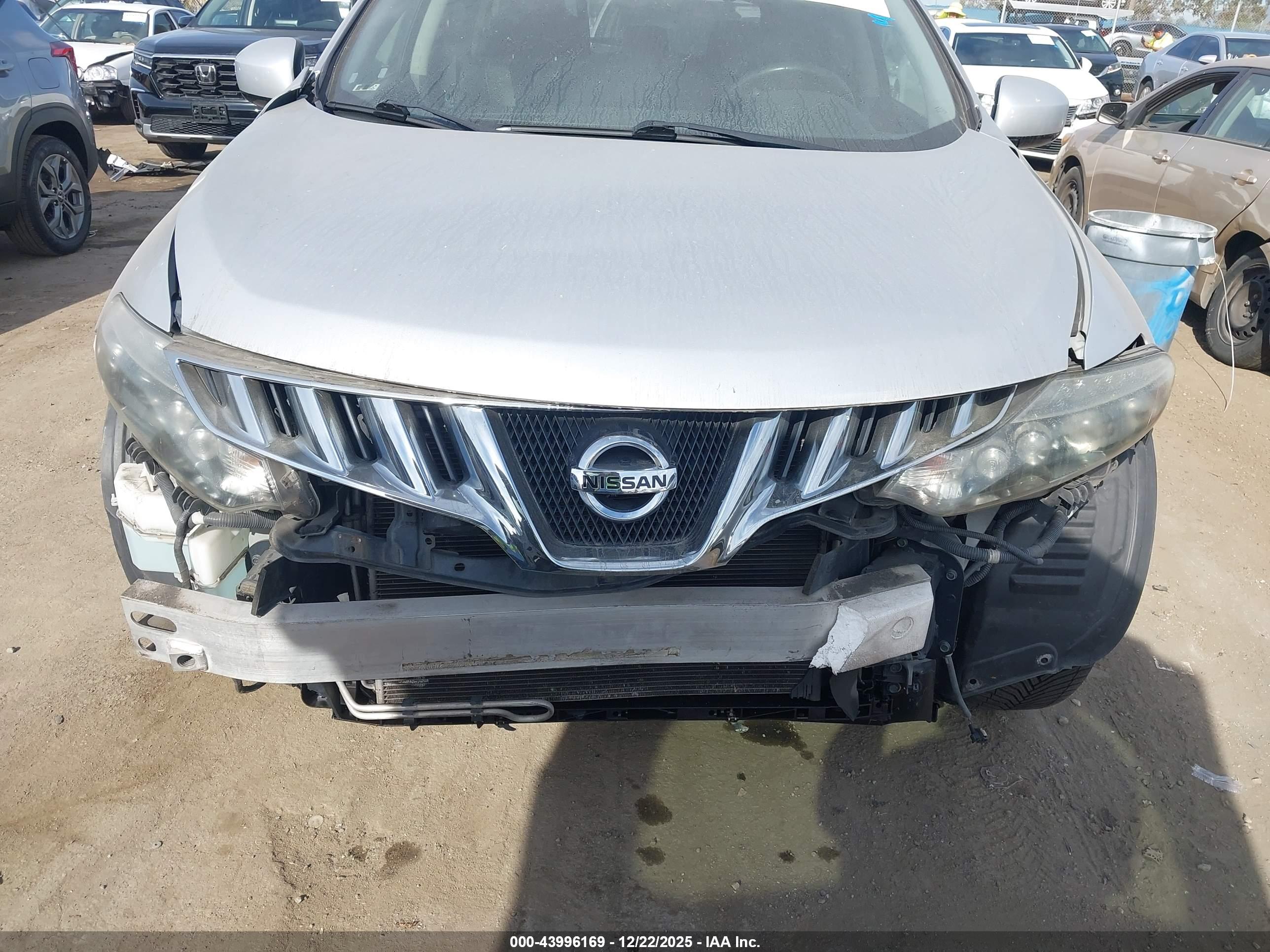 NISSAN MURANO image 6