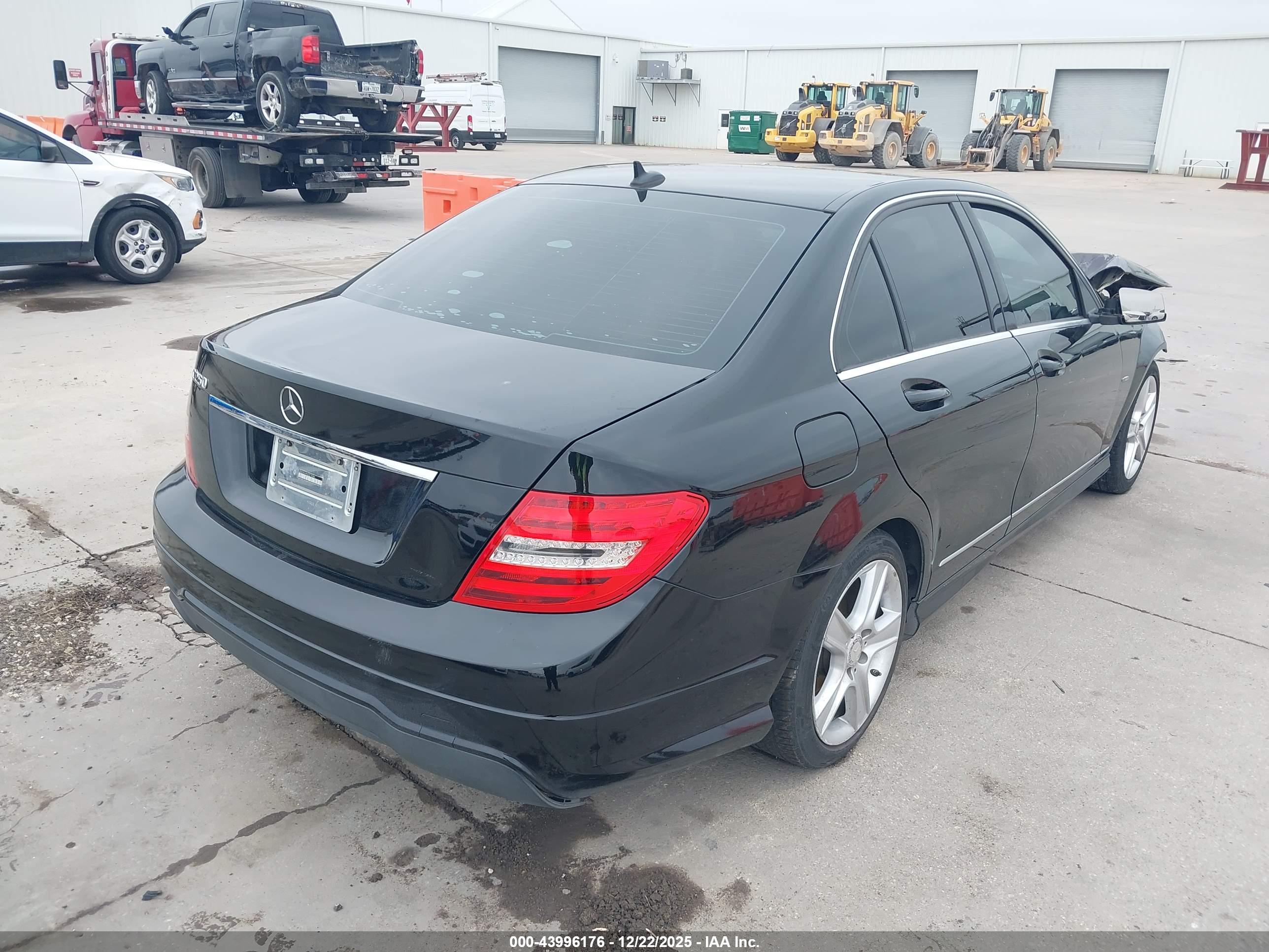 MERCEDES-BENZ C image 4