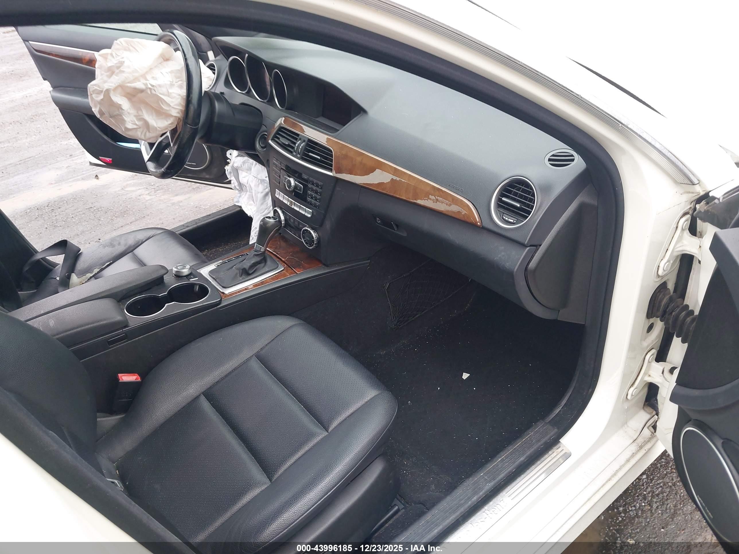 MERCEDES-BENZ C image 5