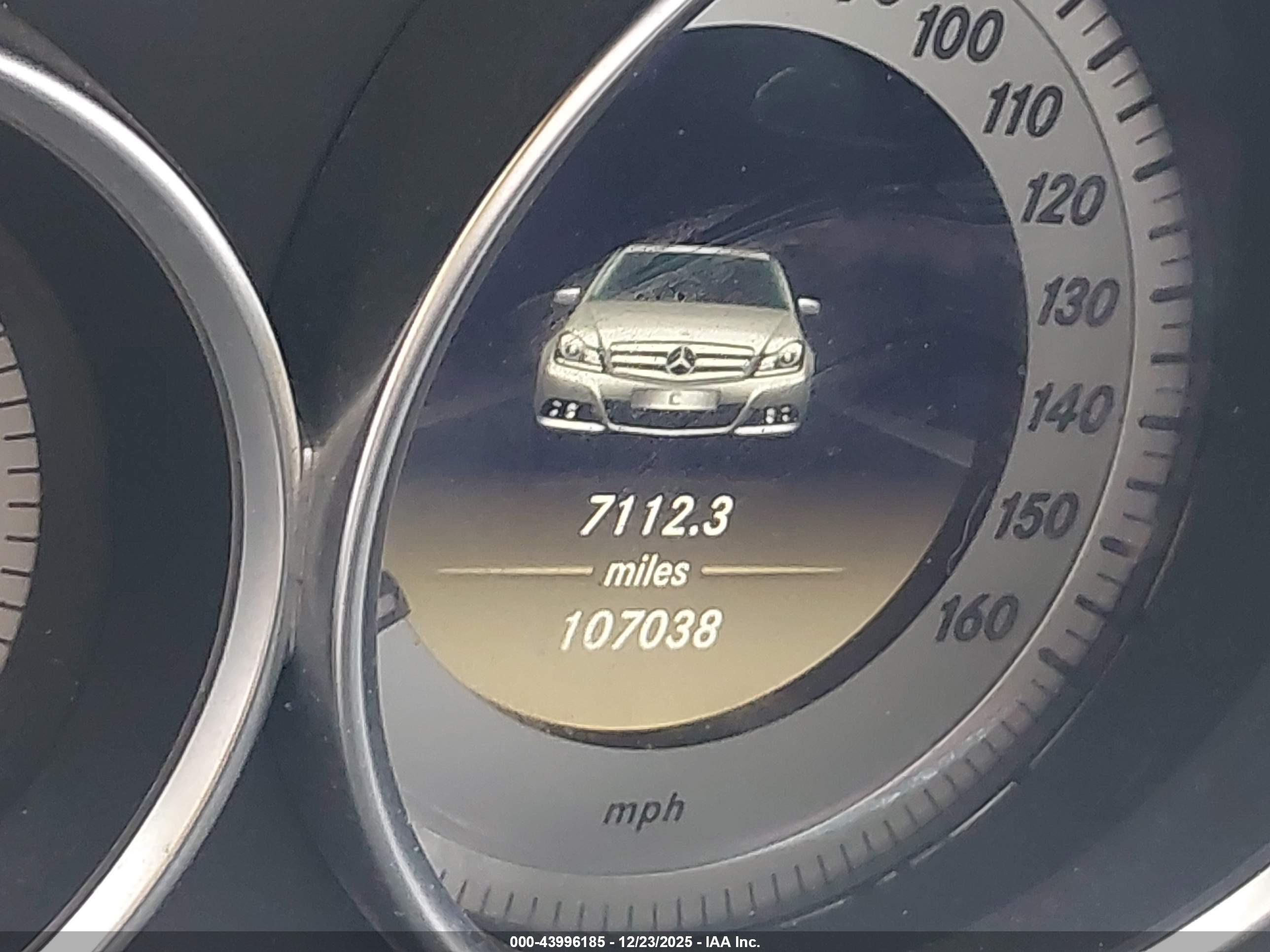 MERCEDES-BENZ C image 7