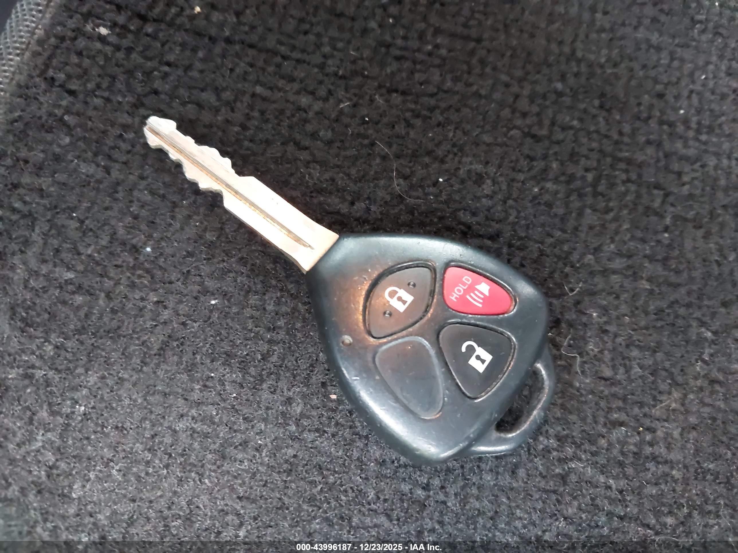 TOYOTA 4RUNNER image 11