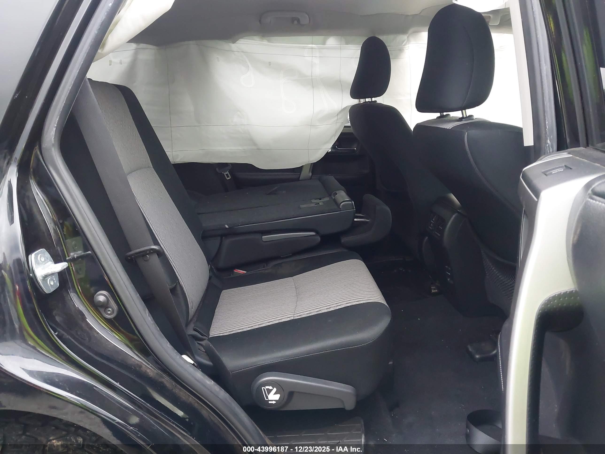 TOYOTA 4RUNNER image 8