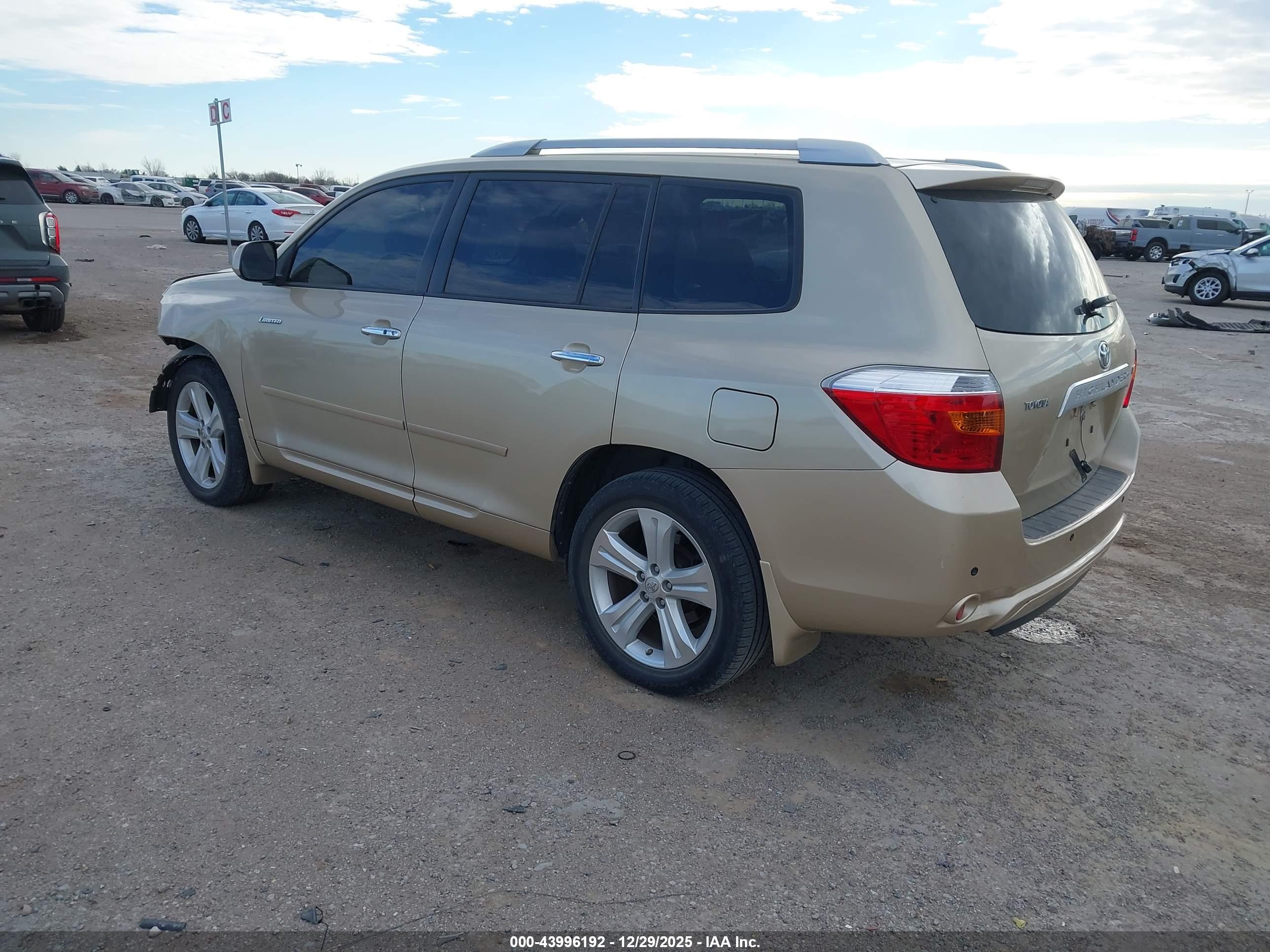 TOYOTA HIGHLANDER image 3