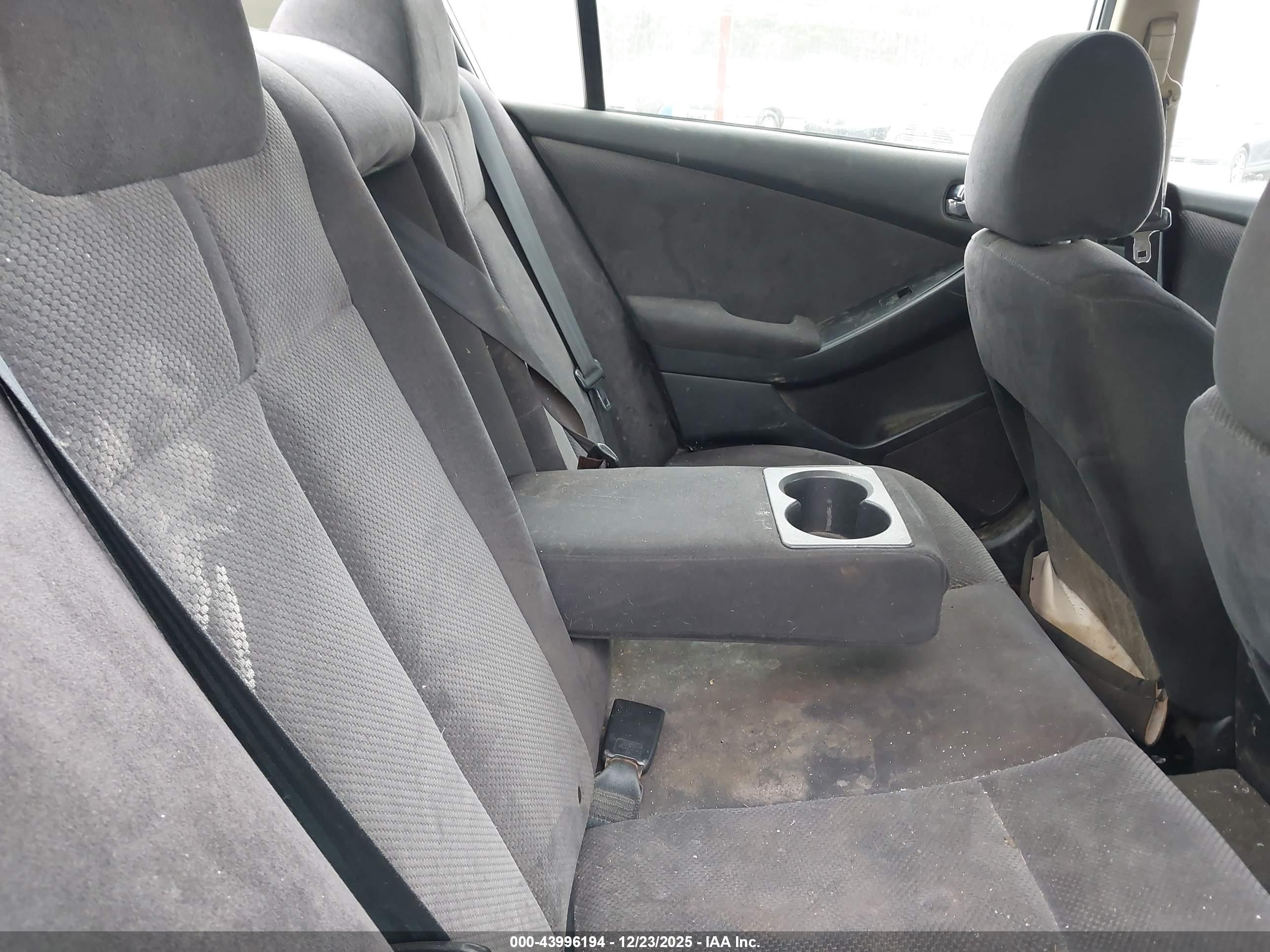 NISSAN ALTIMA image 8
