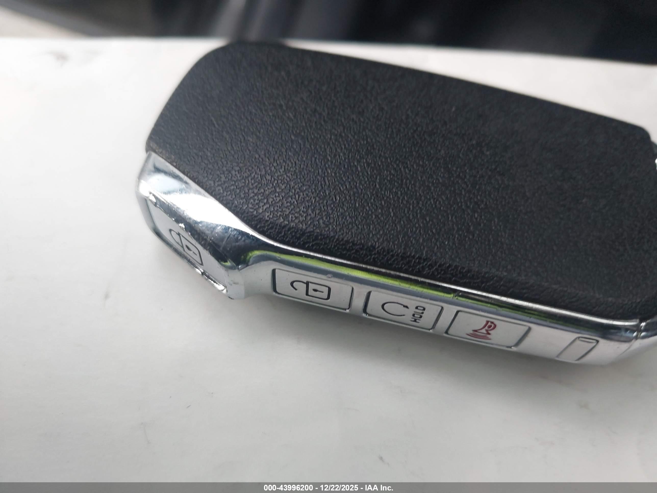 KIA NIRO image 11