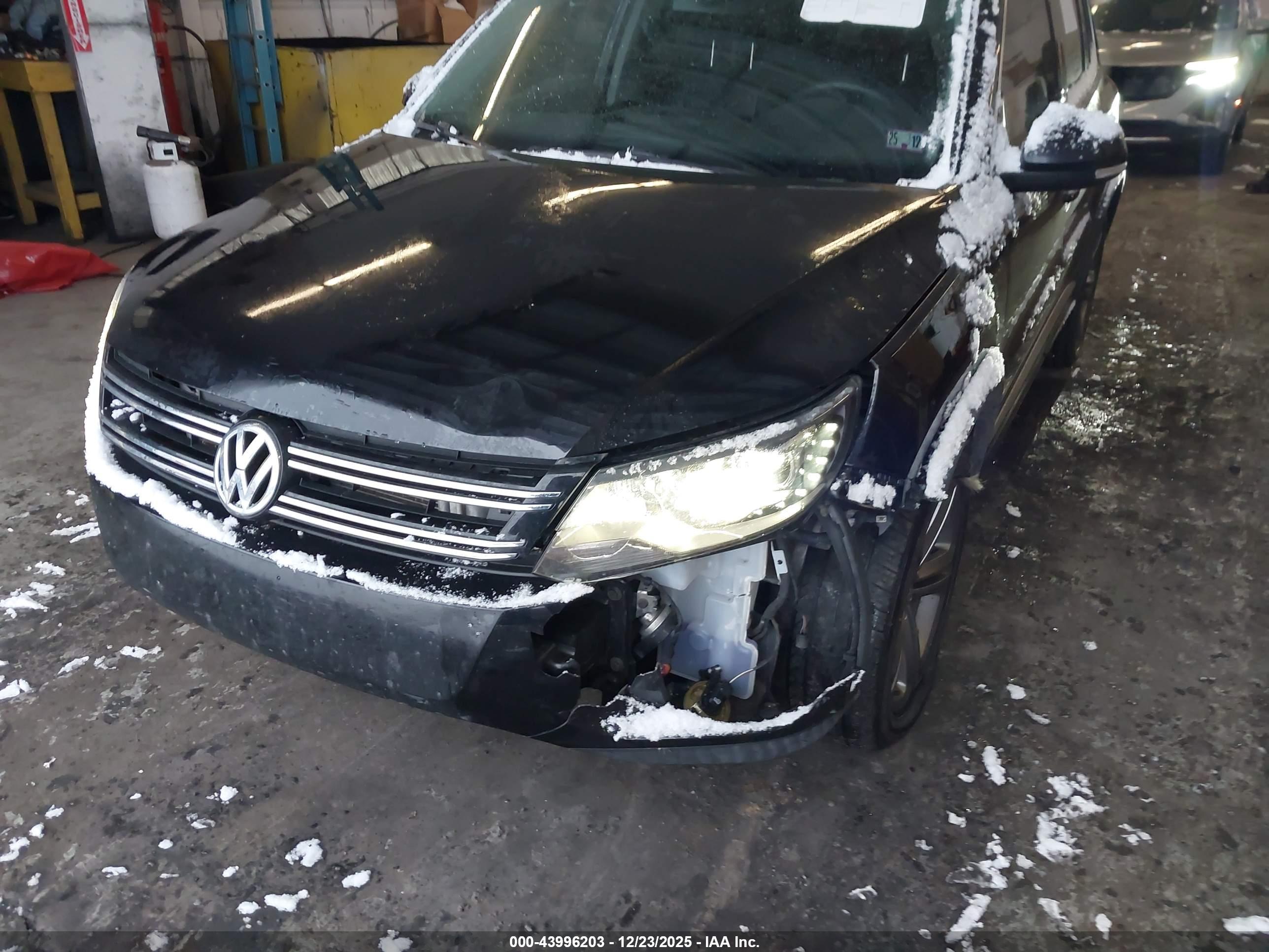 VOLKSWAGEN TIGUAN image 6