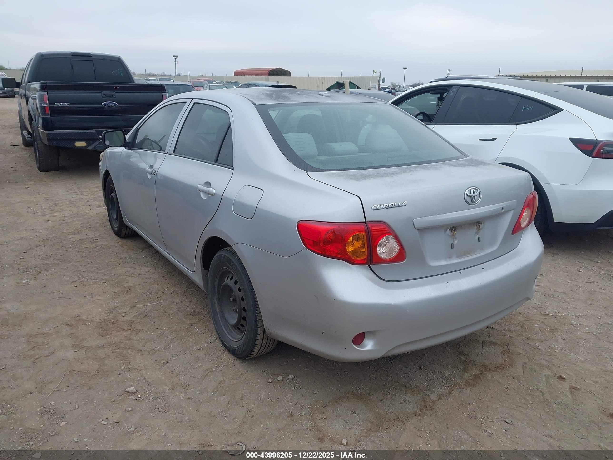 TOYOTA COROLLA image 3