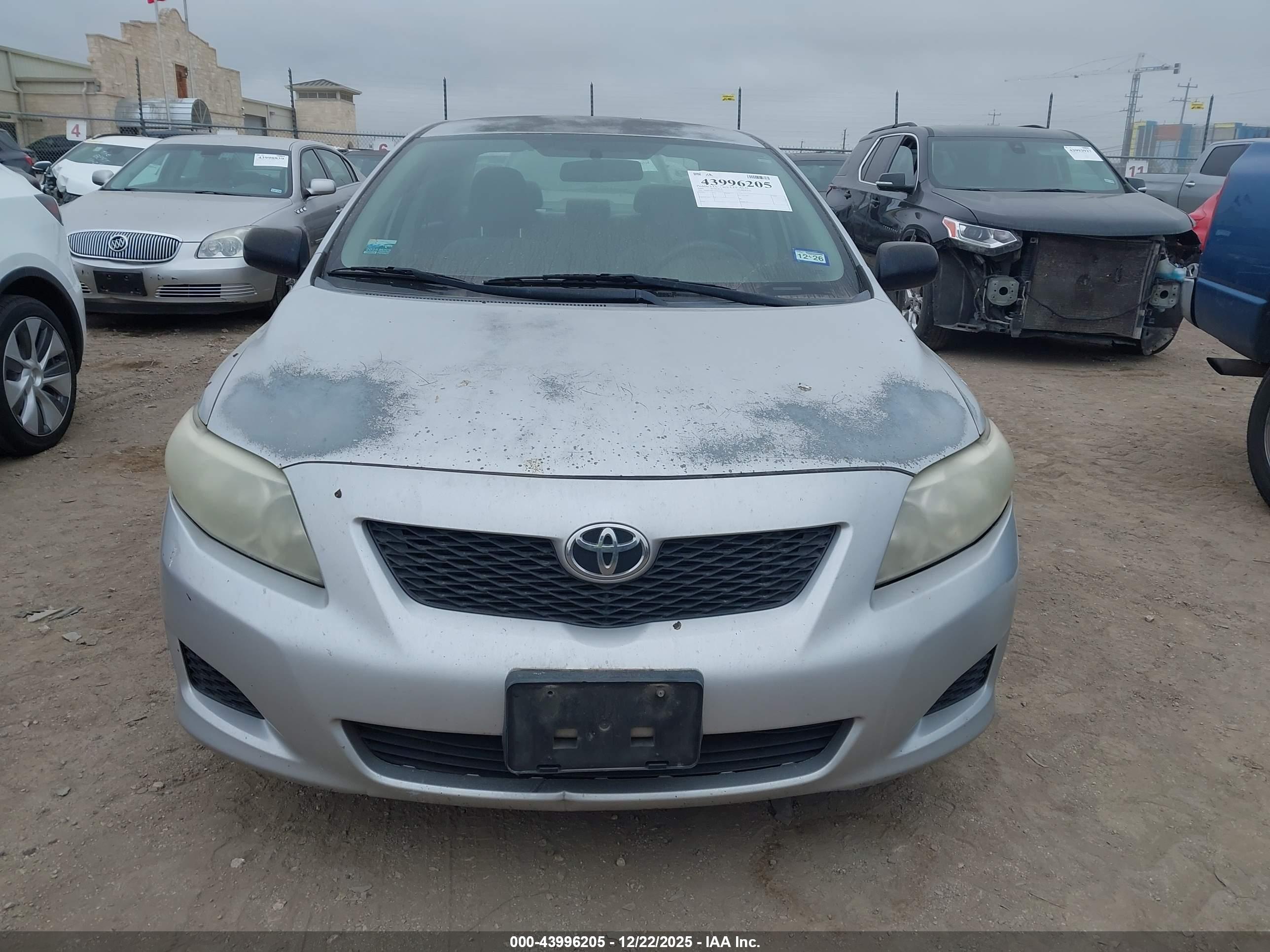 TOYOTA COROLLA image 6