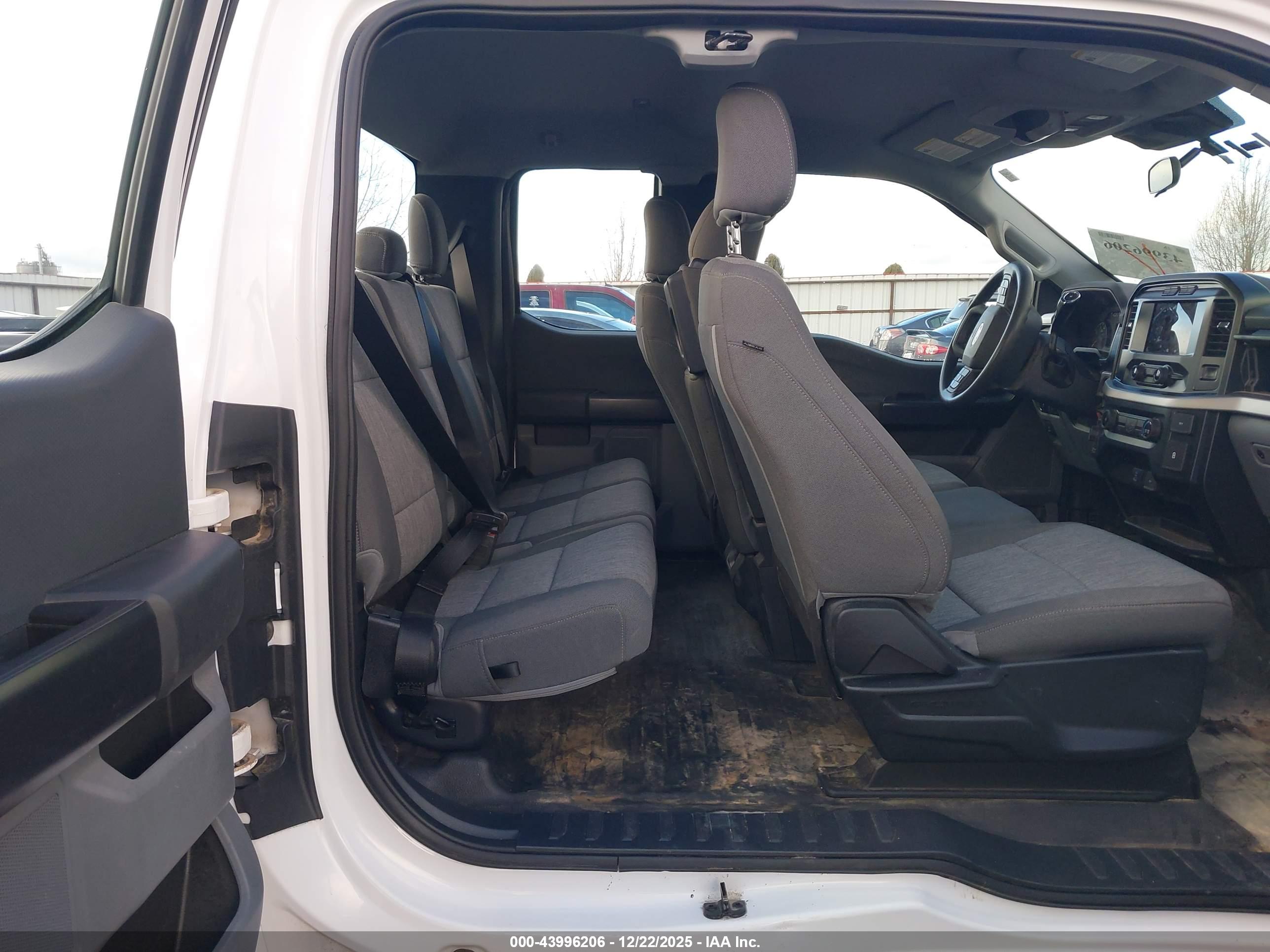 FORD F-150 image 8