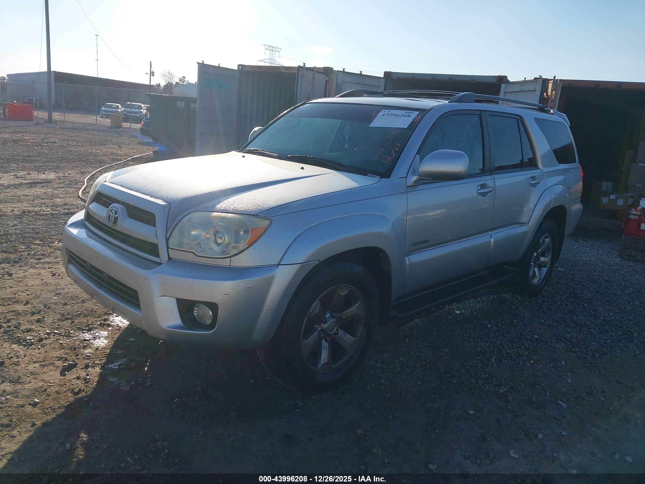 TOYOTA 4RUNNER image 2