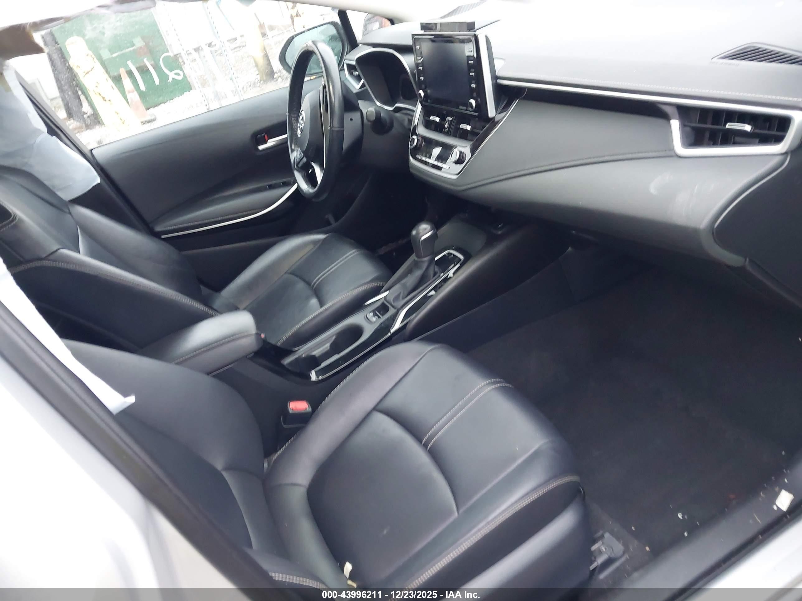 TOYOTA COROLLA image 5