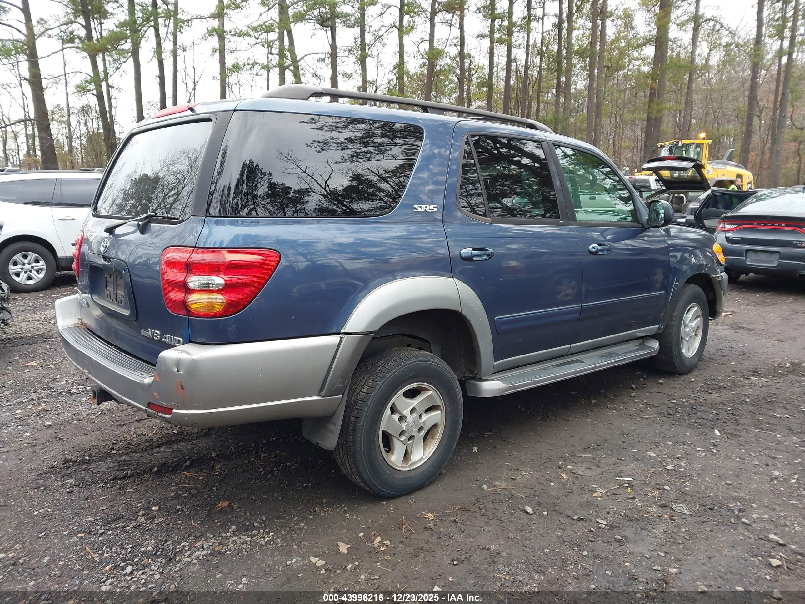 TOYOTA SEQUOIA image 4
