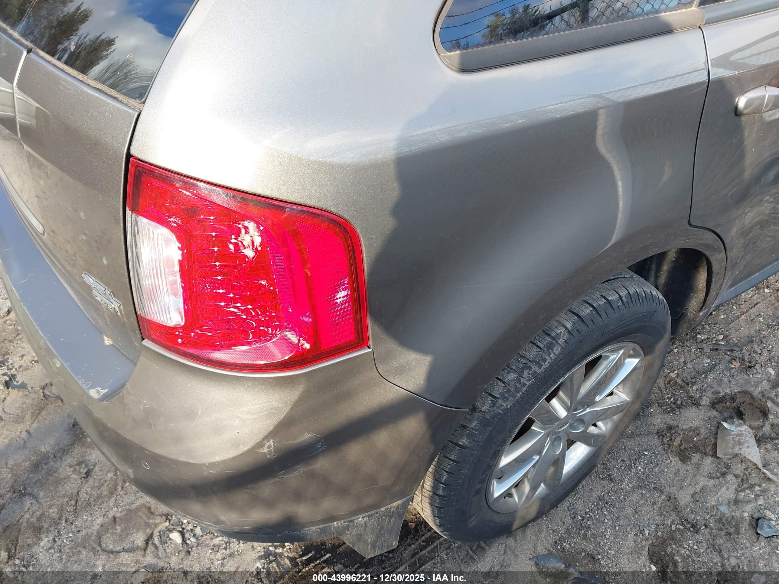 FORD EDGE image 4