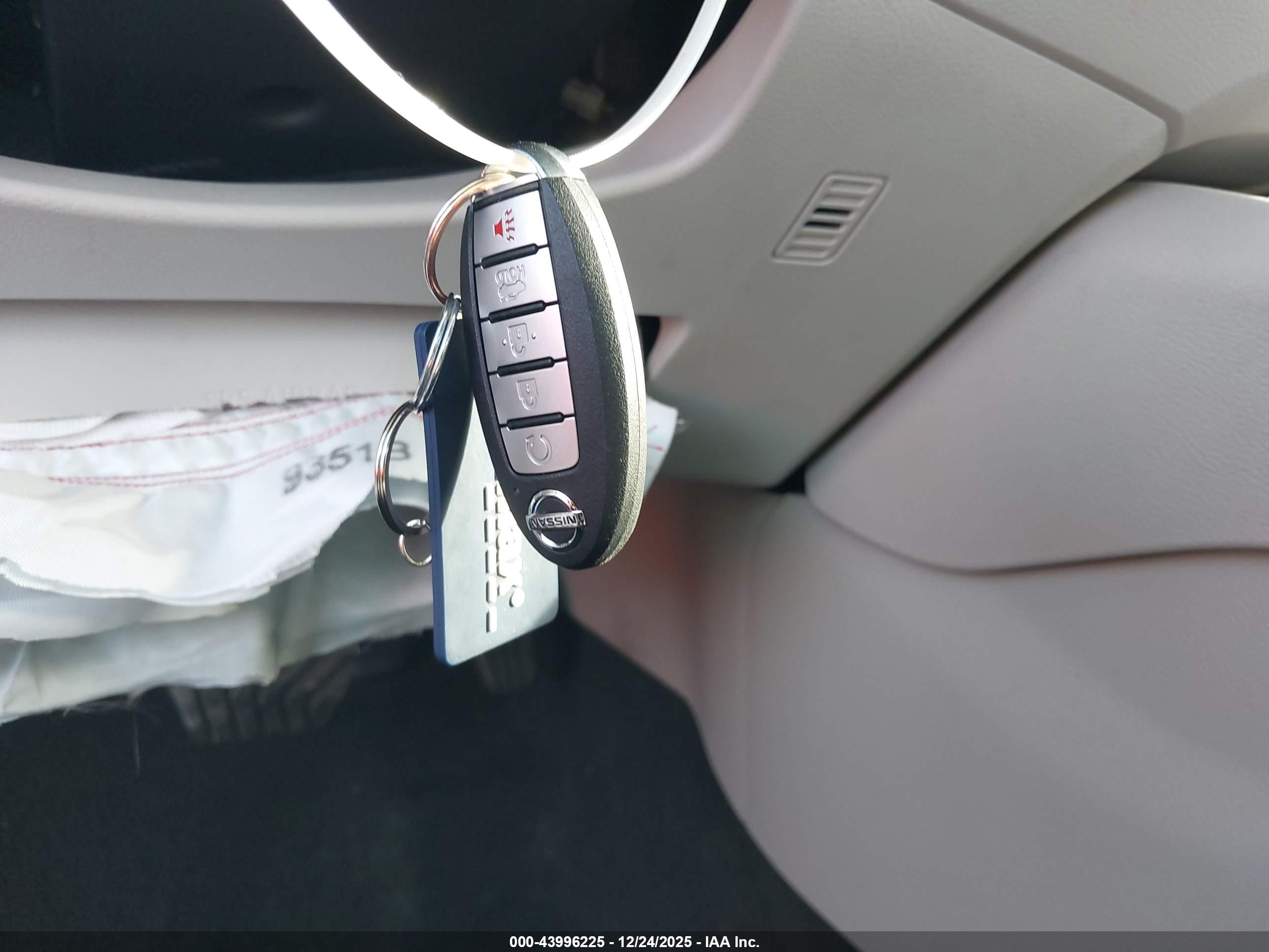 NISSAN ALTIMA image 11