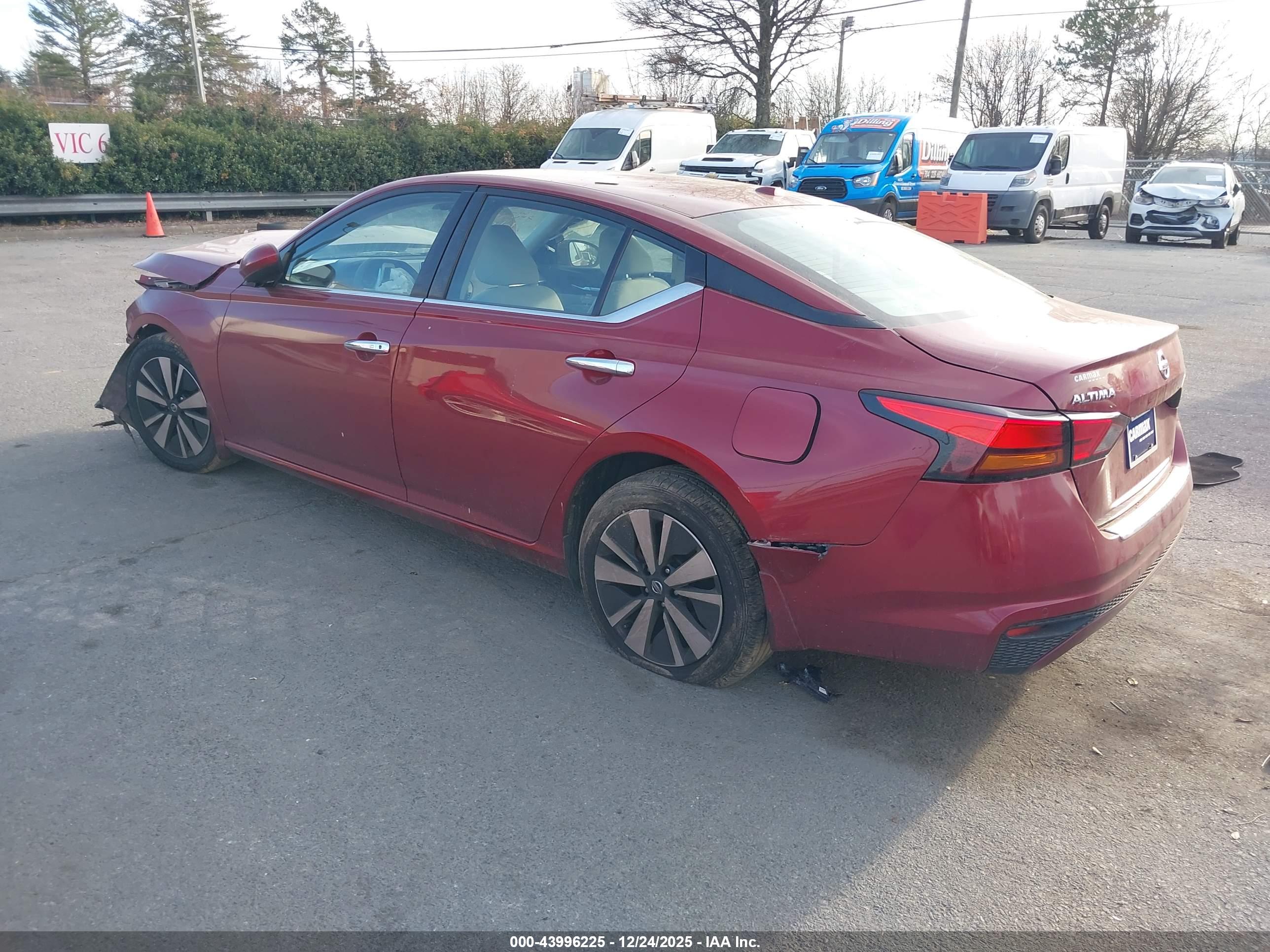 NISSAN ALTIMA image 3