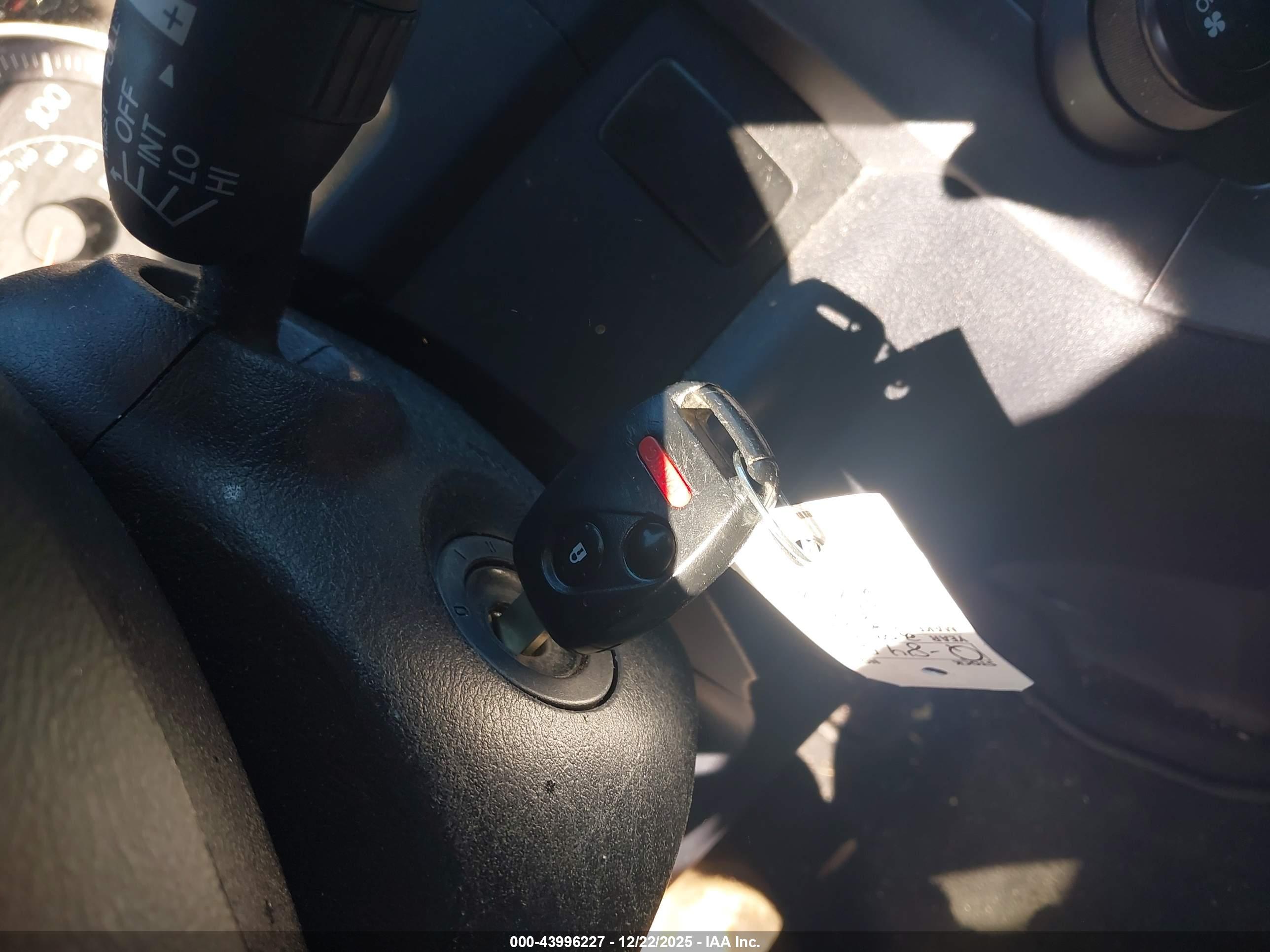 HONDA CR-V image 11