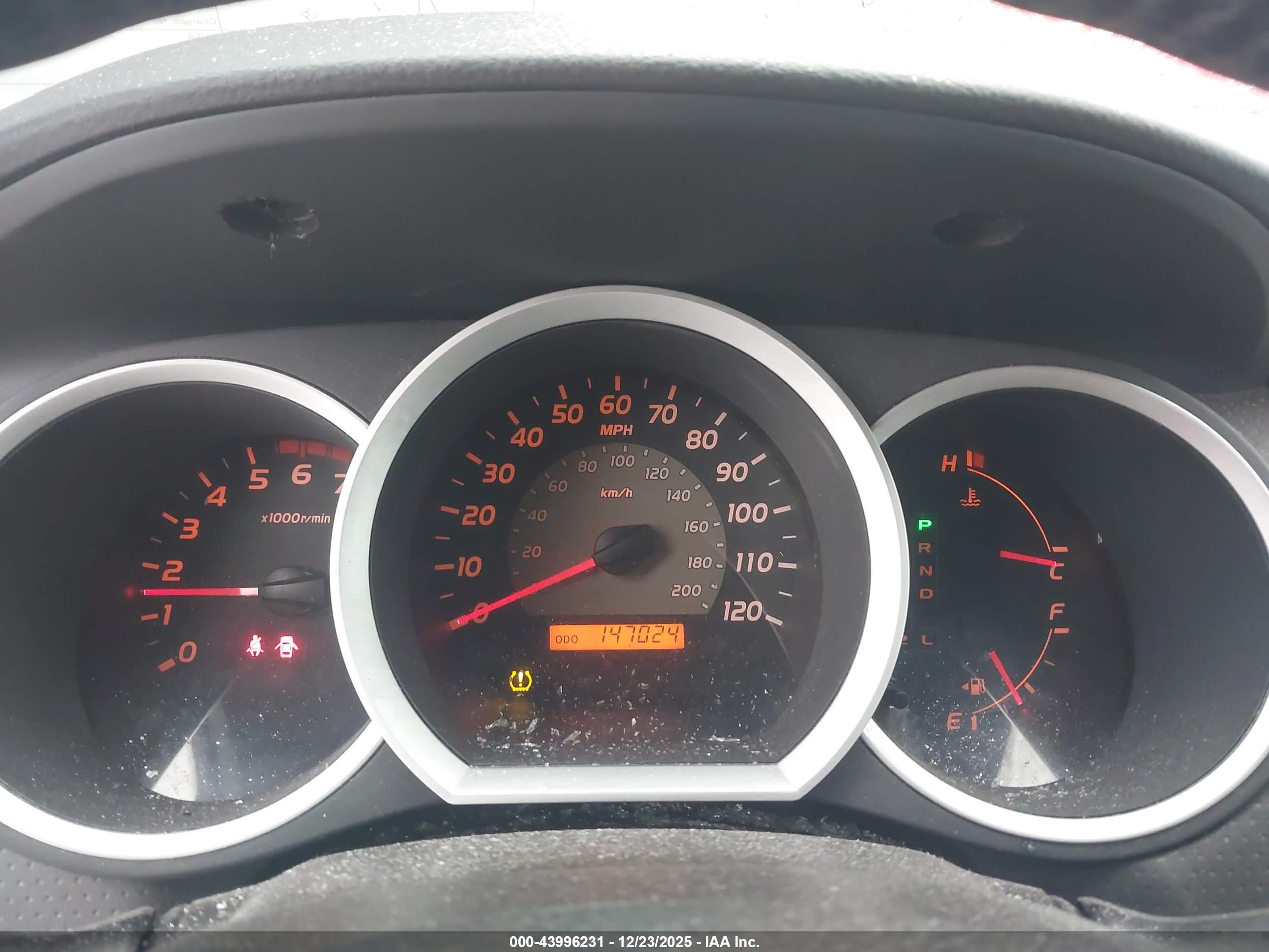 TOYOTA TACOMA image 7